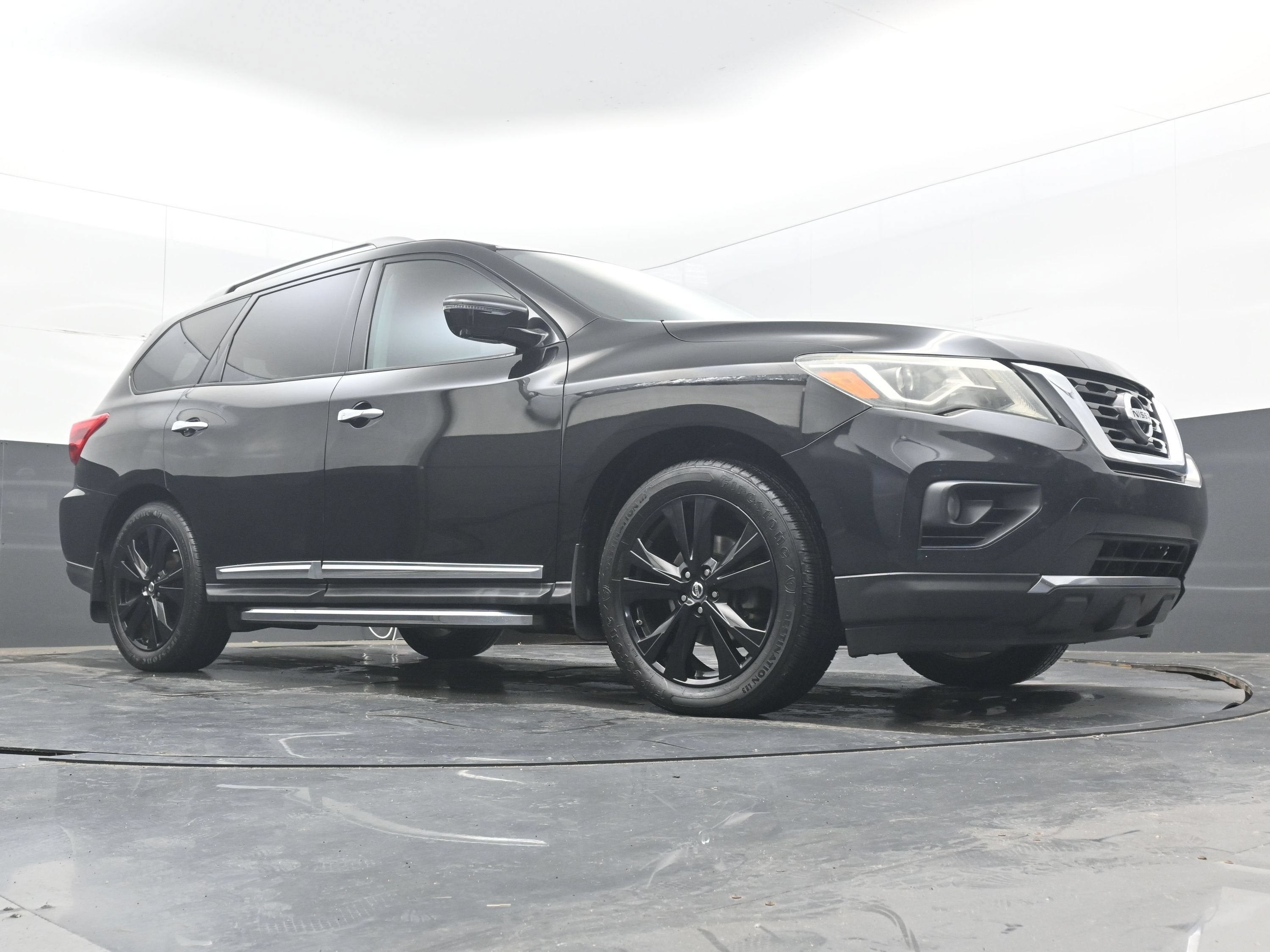2017 Nissan Pathfinder Platinum
