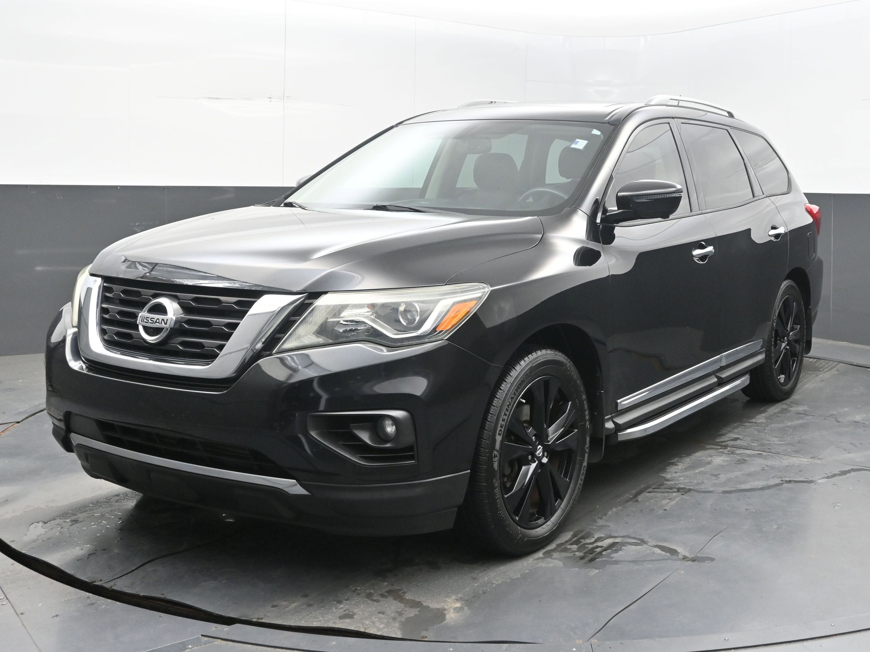 2017 Nissan Pathfinder Platinum