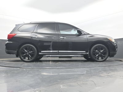 2017 Nissan Pathfinder Platinum