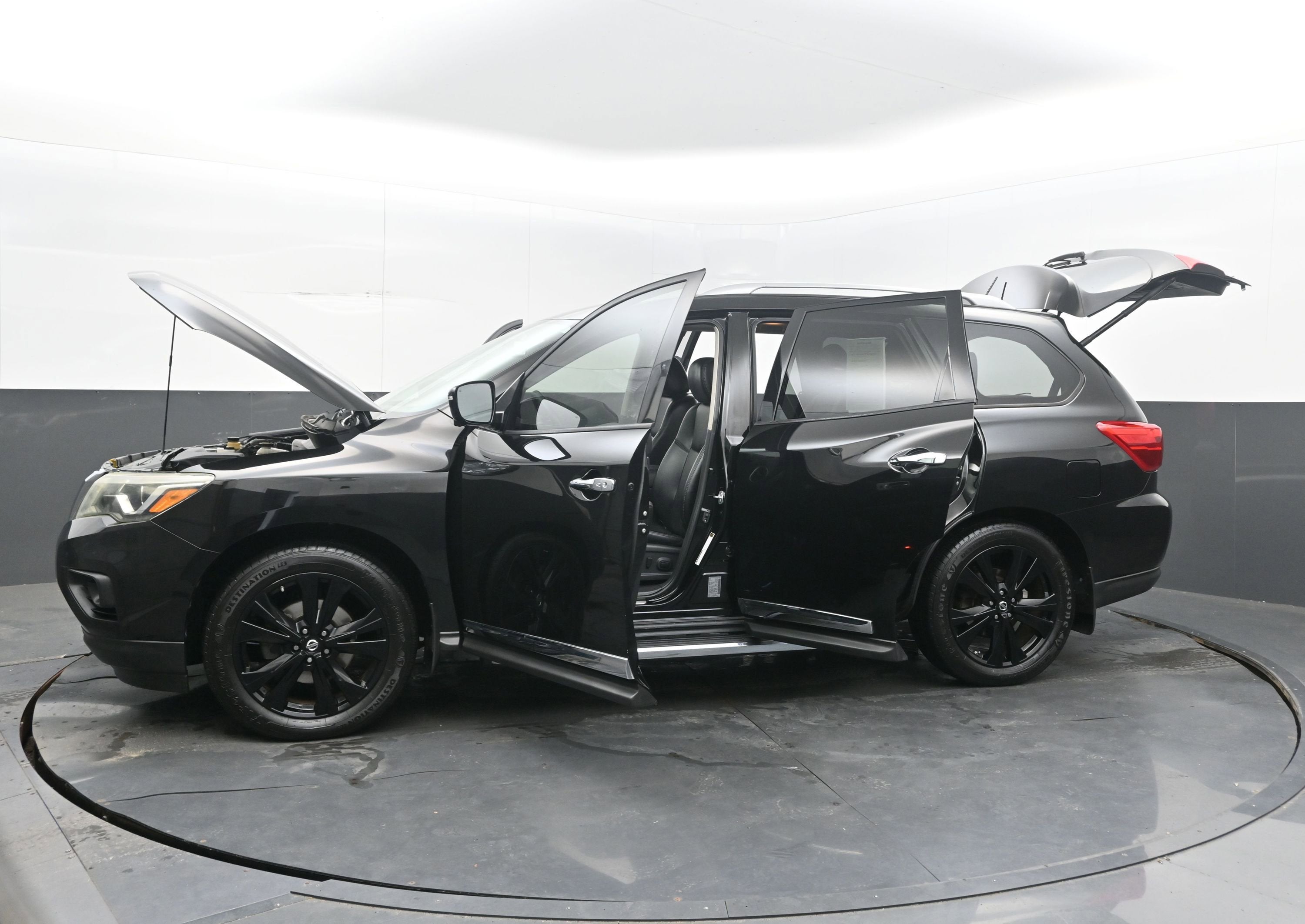 2017 Nissan Pathfinder Platinum
