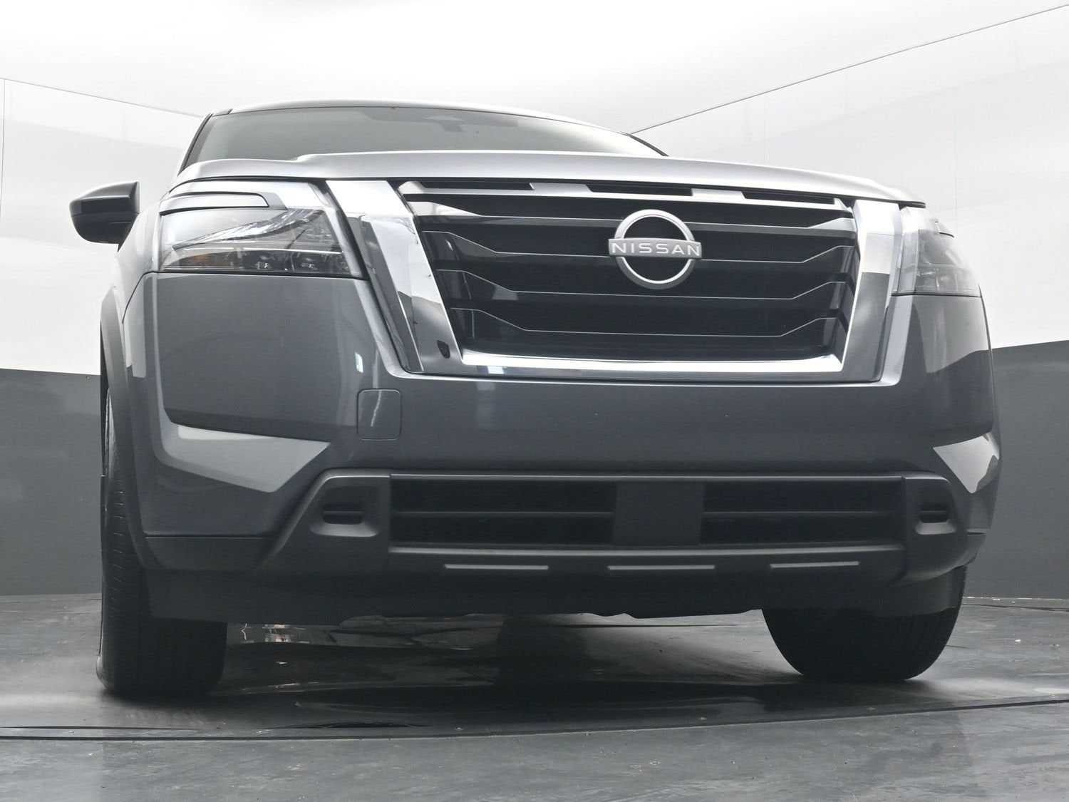 2025 Nissan Pathfinder S