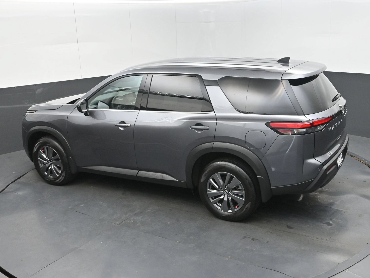 2025 Nissan Pathfinder S