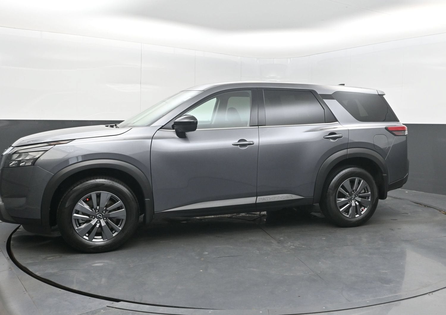 2025 Nissan Pathfinder S