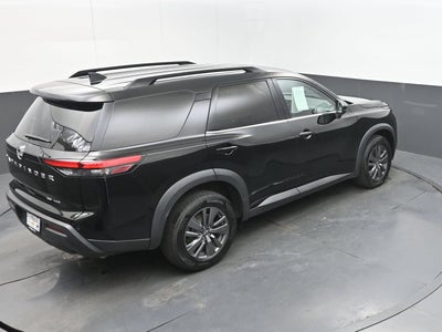 2023 Nissan Pathfinder SV