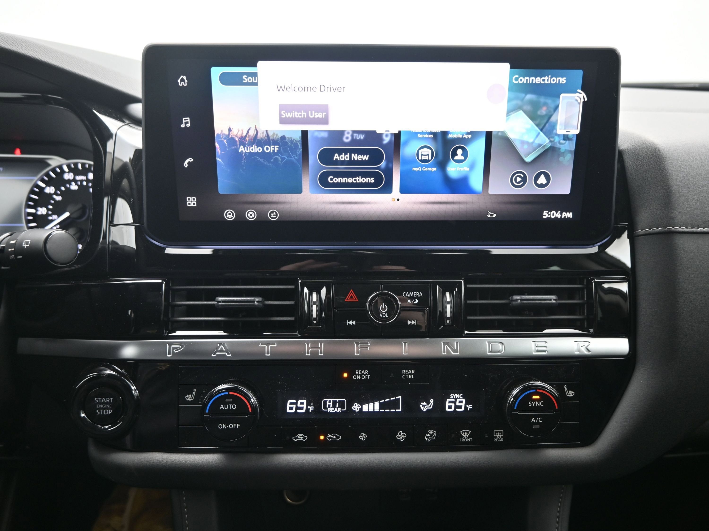 2026 Nissan PATHFINDER SV