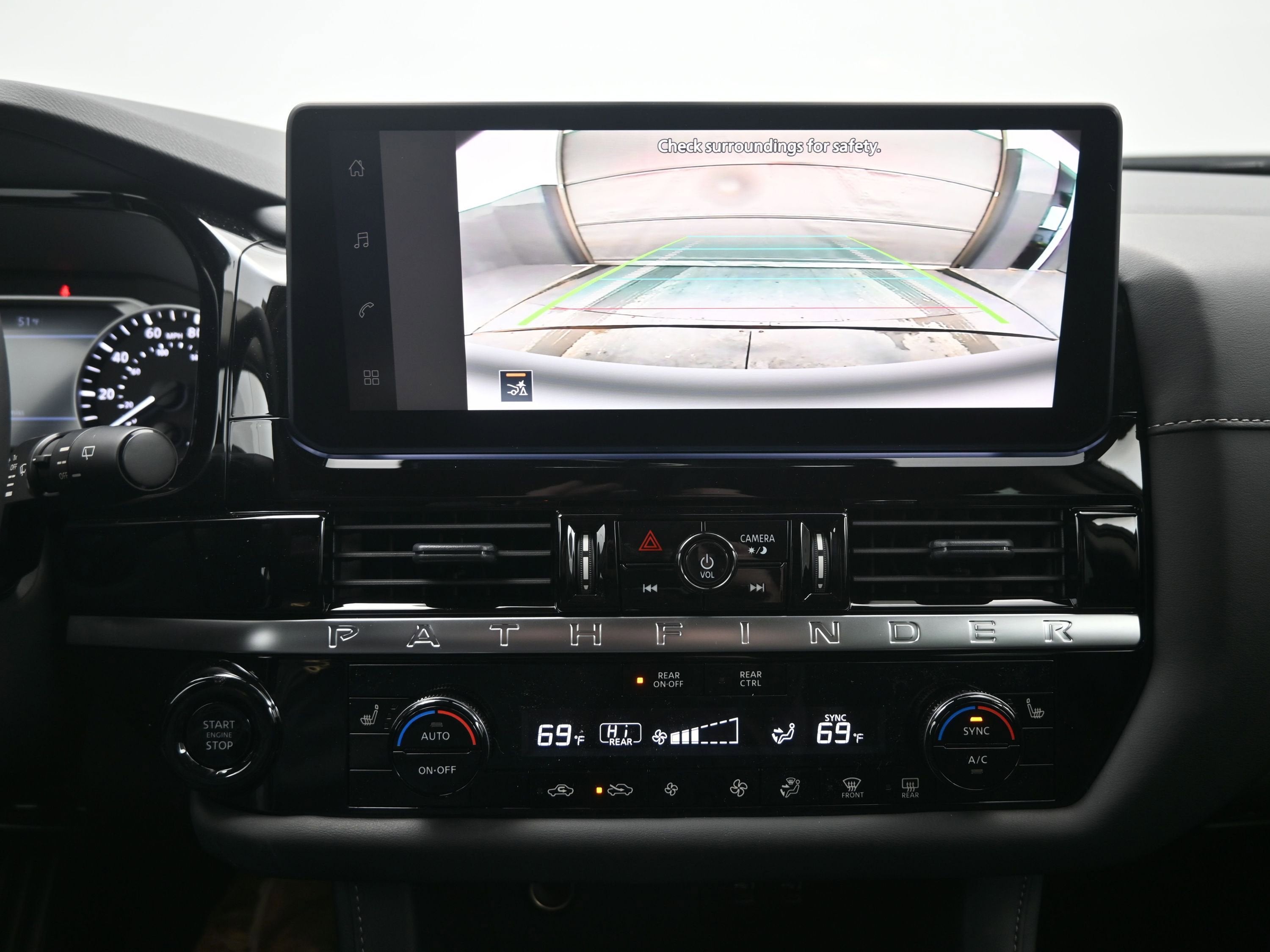 2026 Nissan PATHFINDER SV