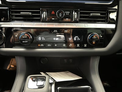 2026 Nissan PATHFINDER SV