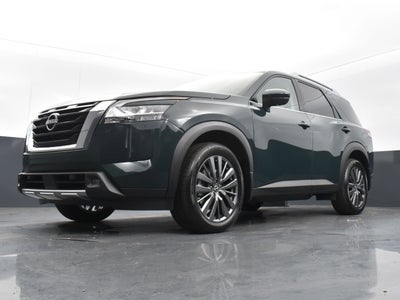 2022 Nissan Pathfinder SL