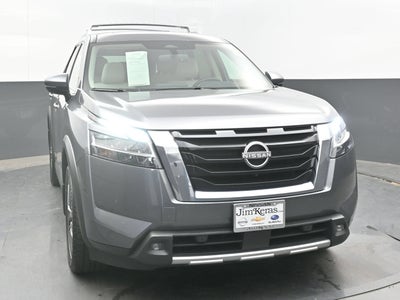 2022 Nissan Pathfinder SL