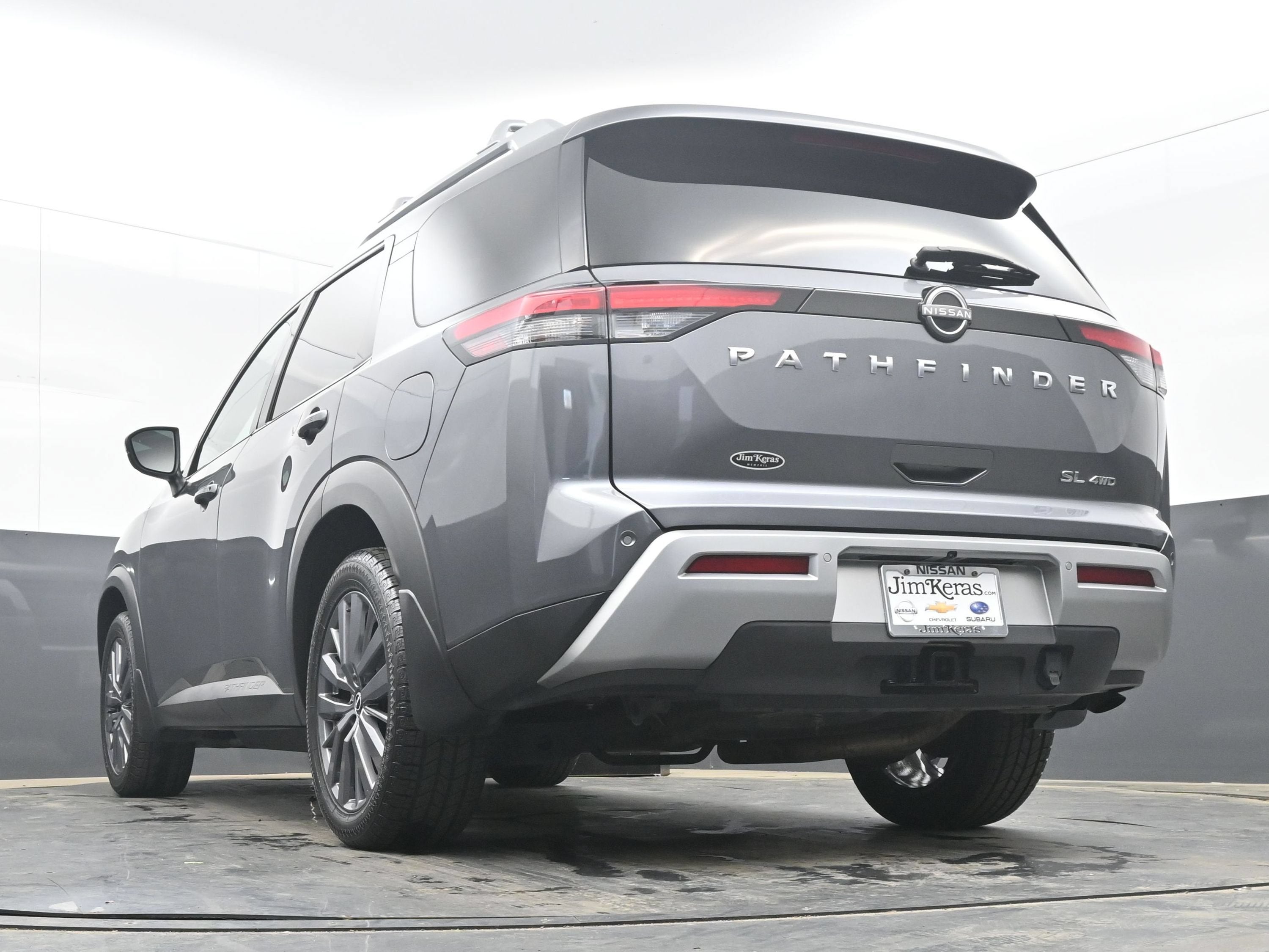 2022 Nissan Pathfinder SL