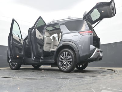 2022 Nissan Pathfinder SL