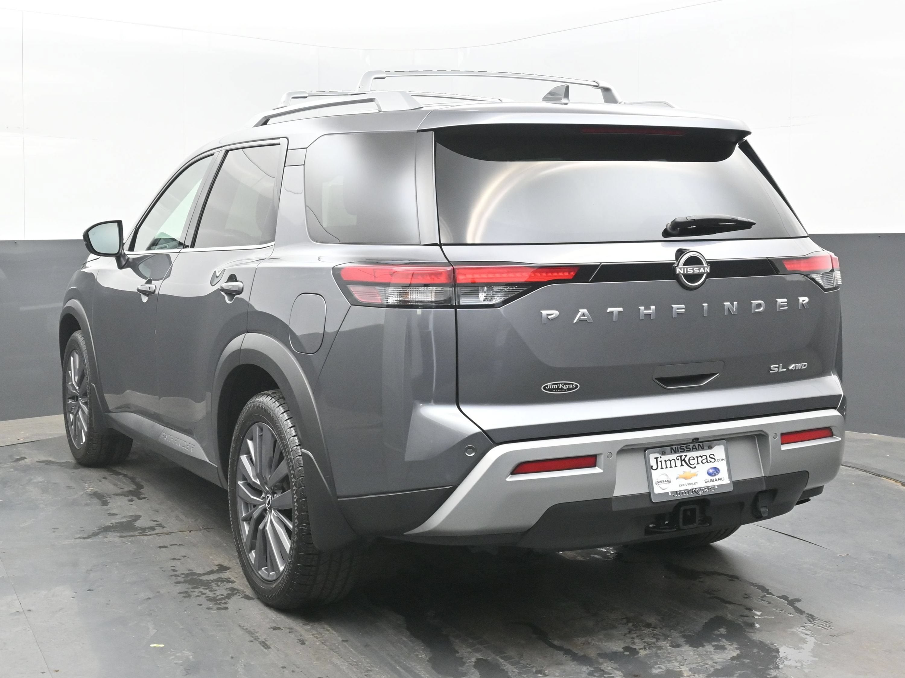 2022 Nissan Pathfinder SL