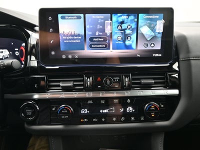 2026 Nissan PATHFINDER SL