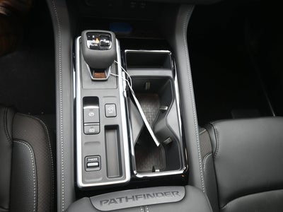 2026 Nissan PATHFINDER SL PREMIUM