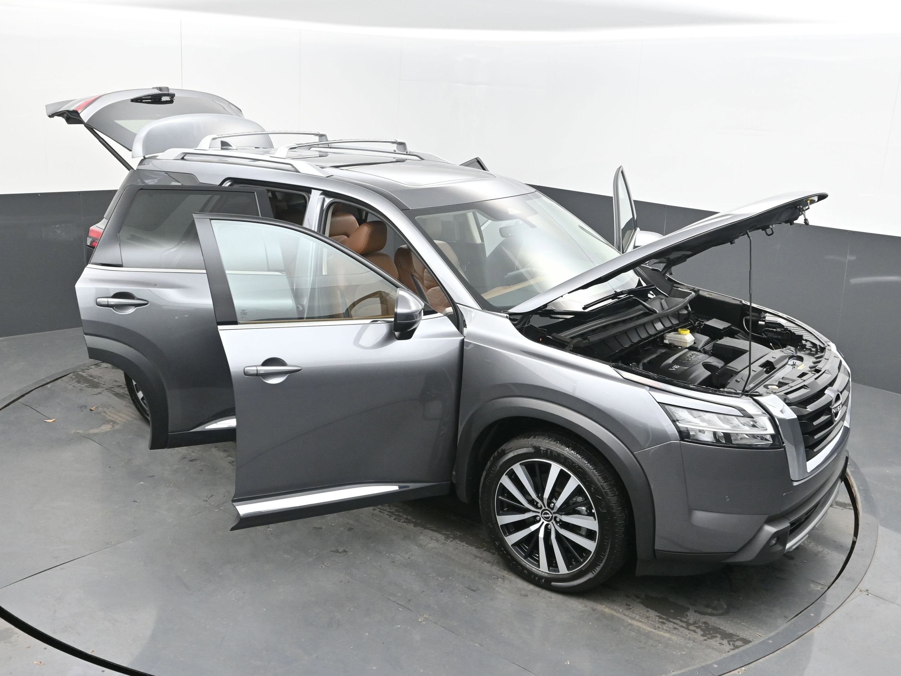 2023 Nissan Pathfinder Platinum