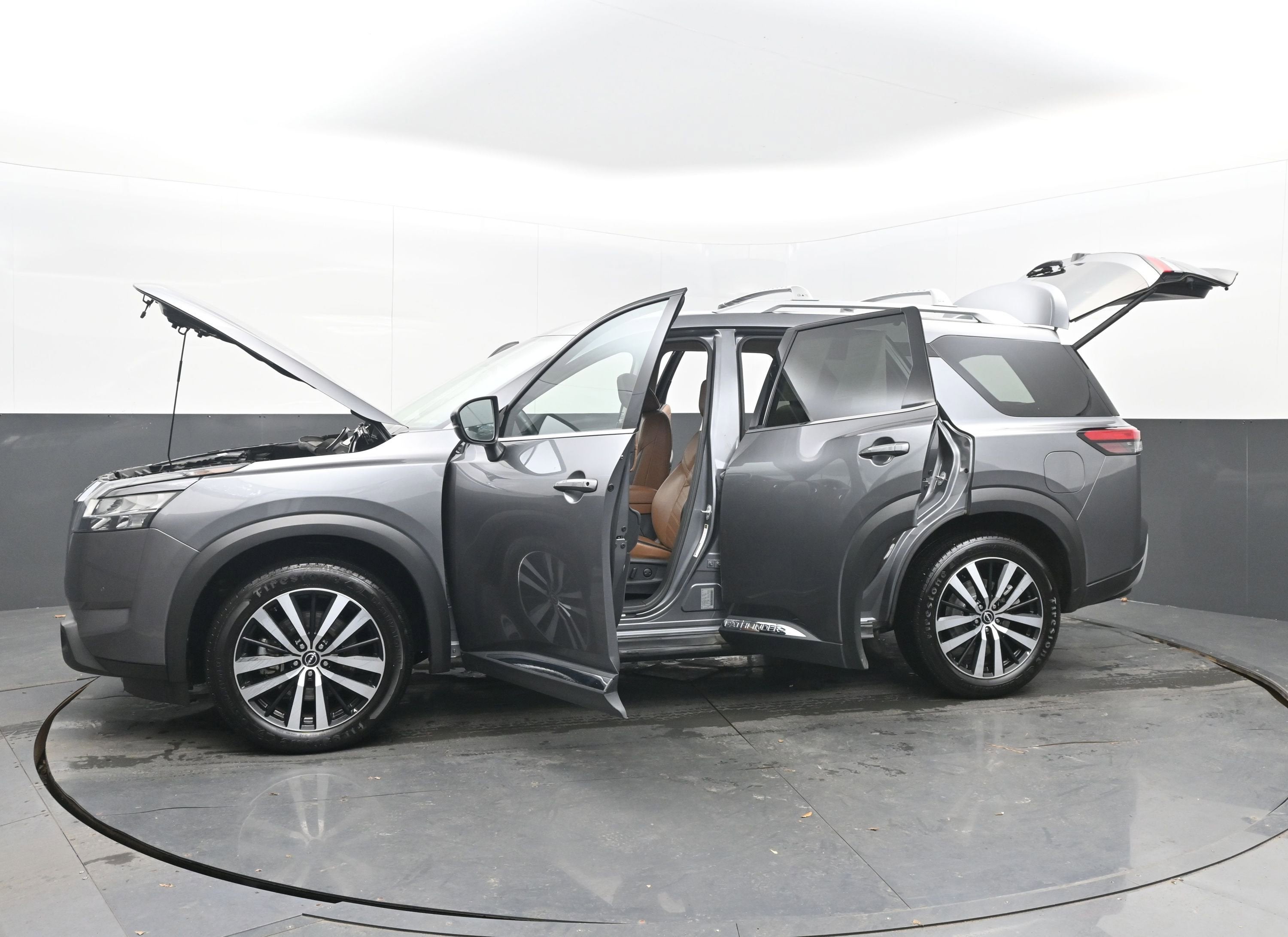 2023 Nissan Pathfinder Platinum