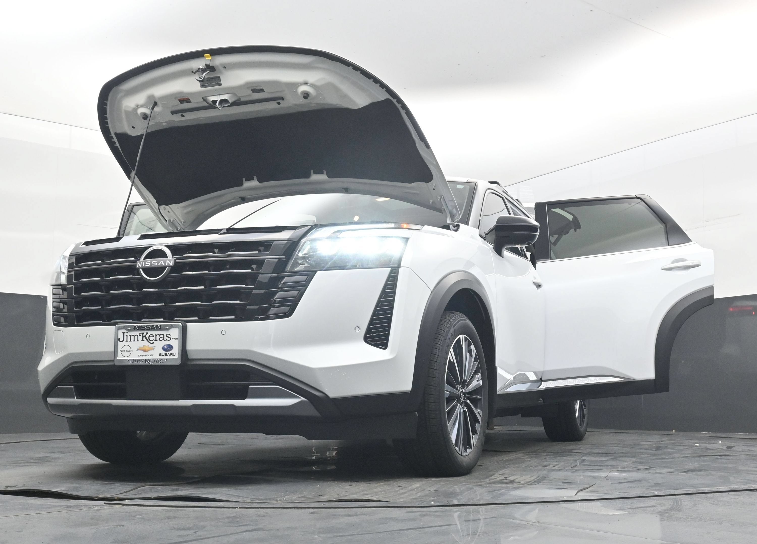2026 Nissan PATHFINDER Platinum