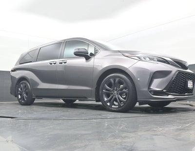 2022 Toyota Sienna XSE