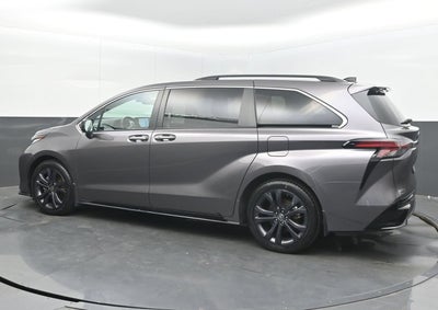 2022 Toyota Sienna XSE