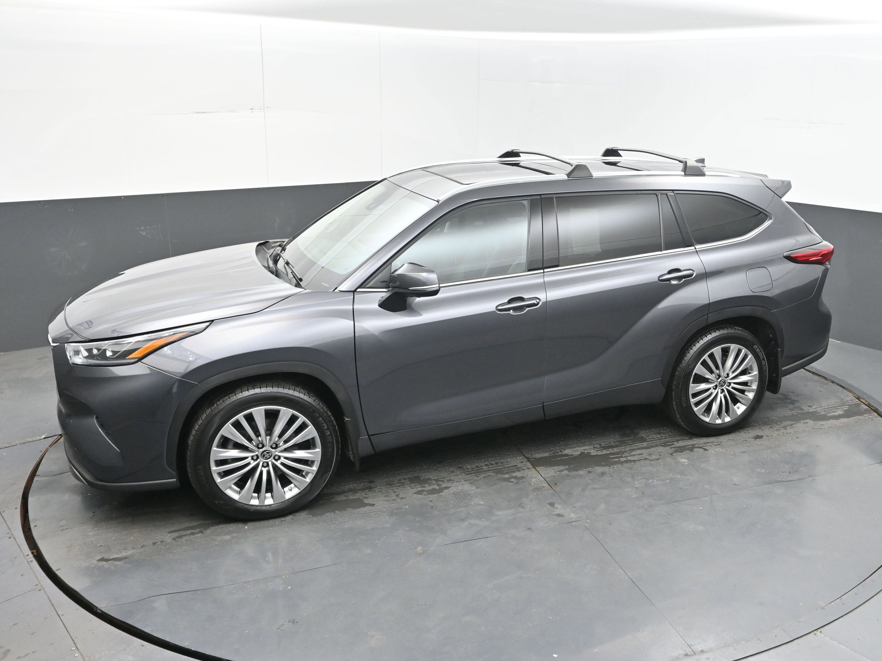 2022 Toyota Highlander Platinum