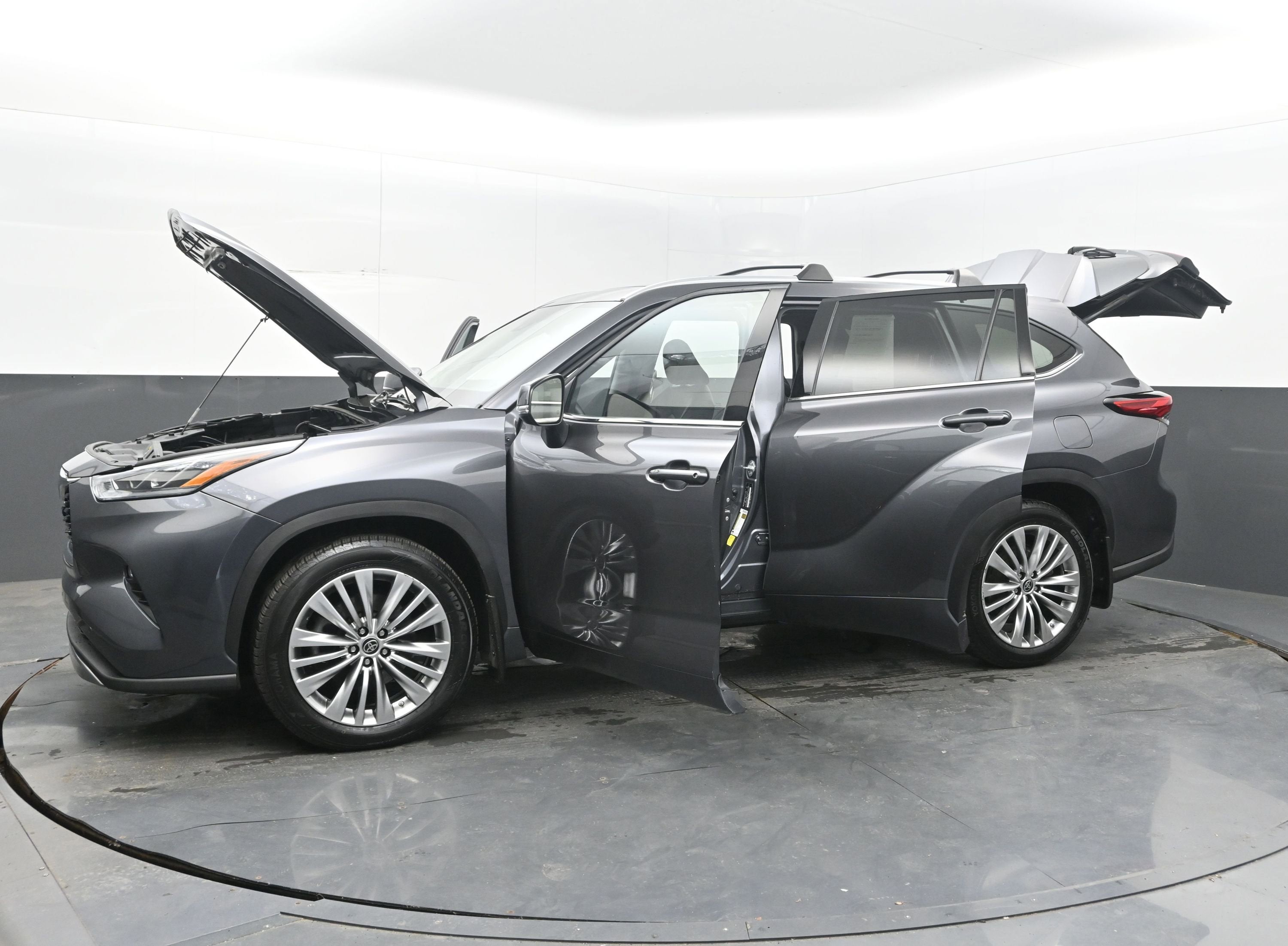 2022 Toyota Highlander Platinum
