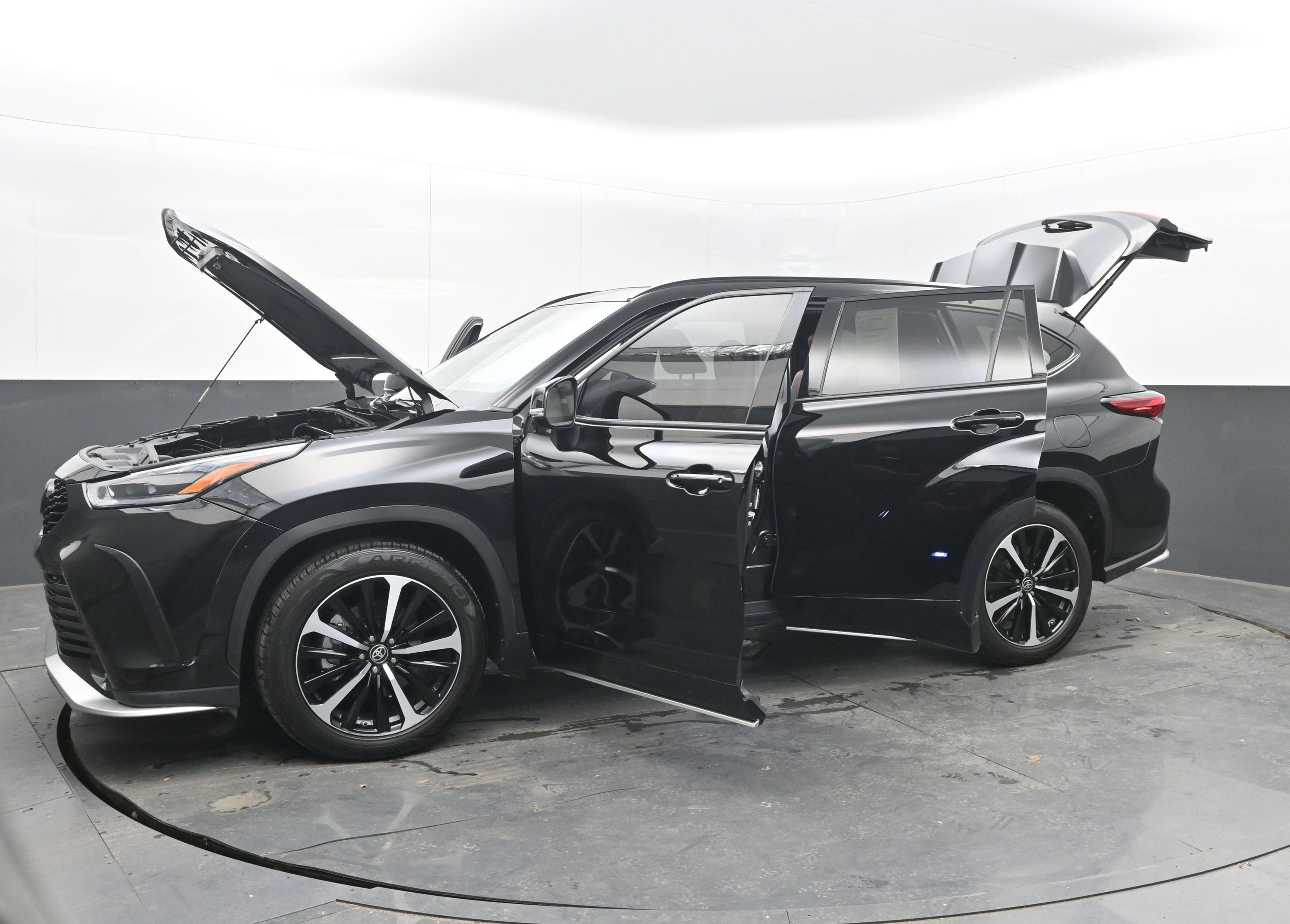 2022 Toyota Highlander XSE