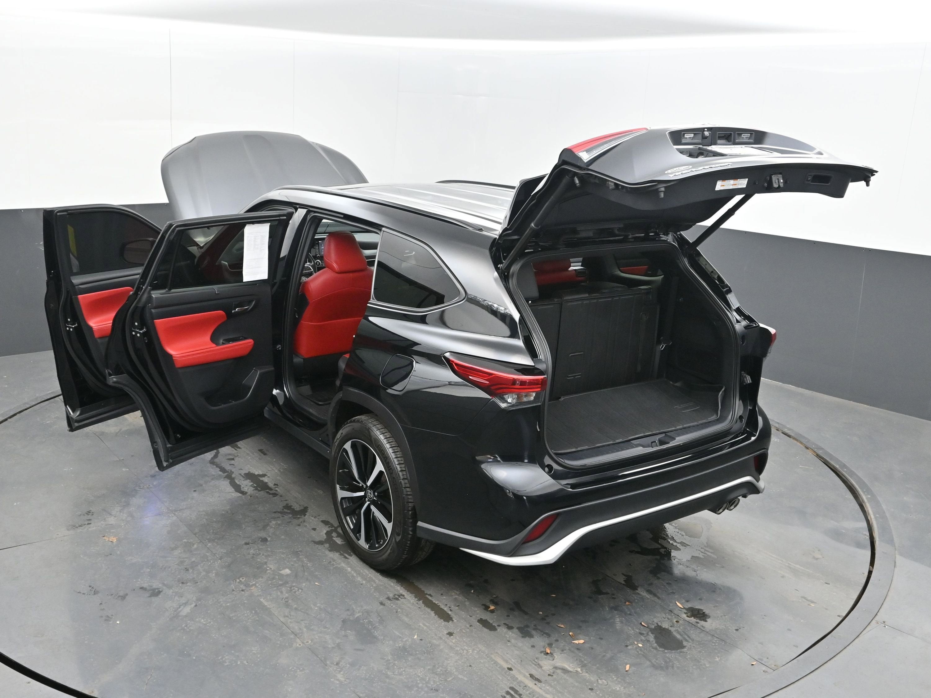 2022 Toyota Highlander XSE