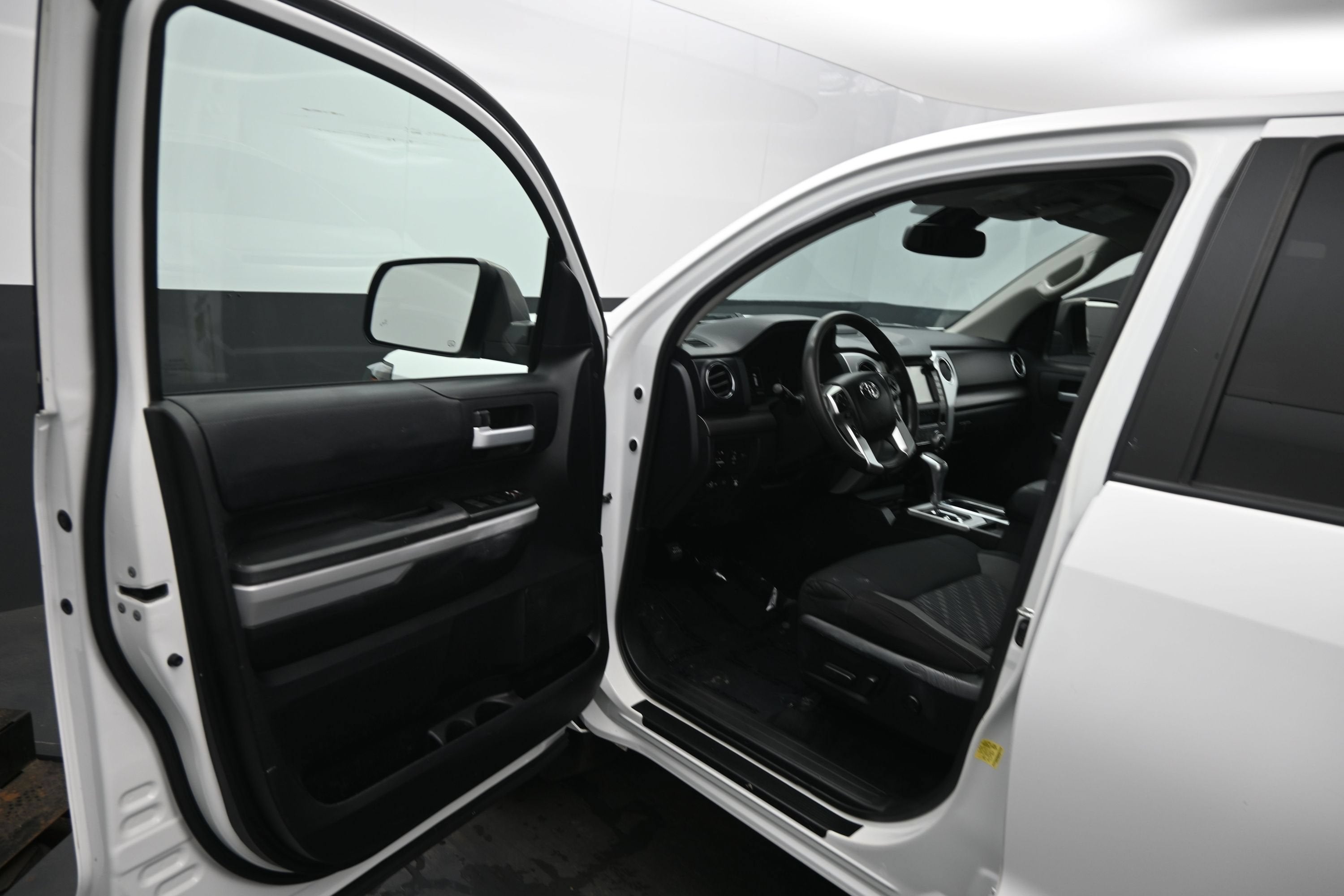 2021 Toyota Tundra 2WD SR5