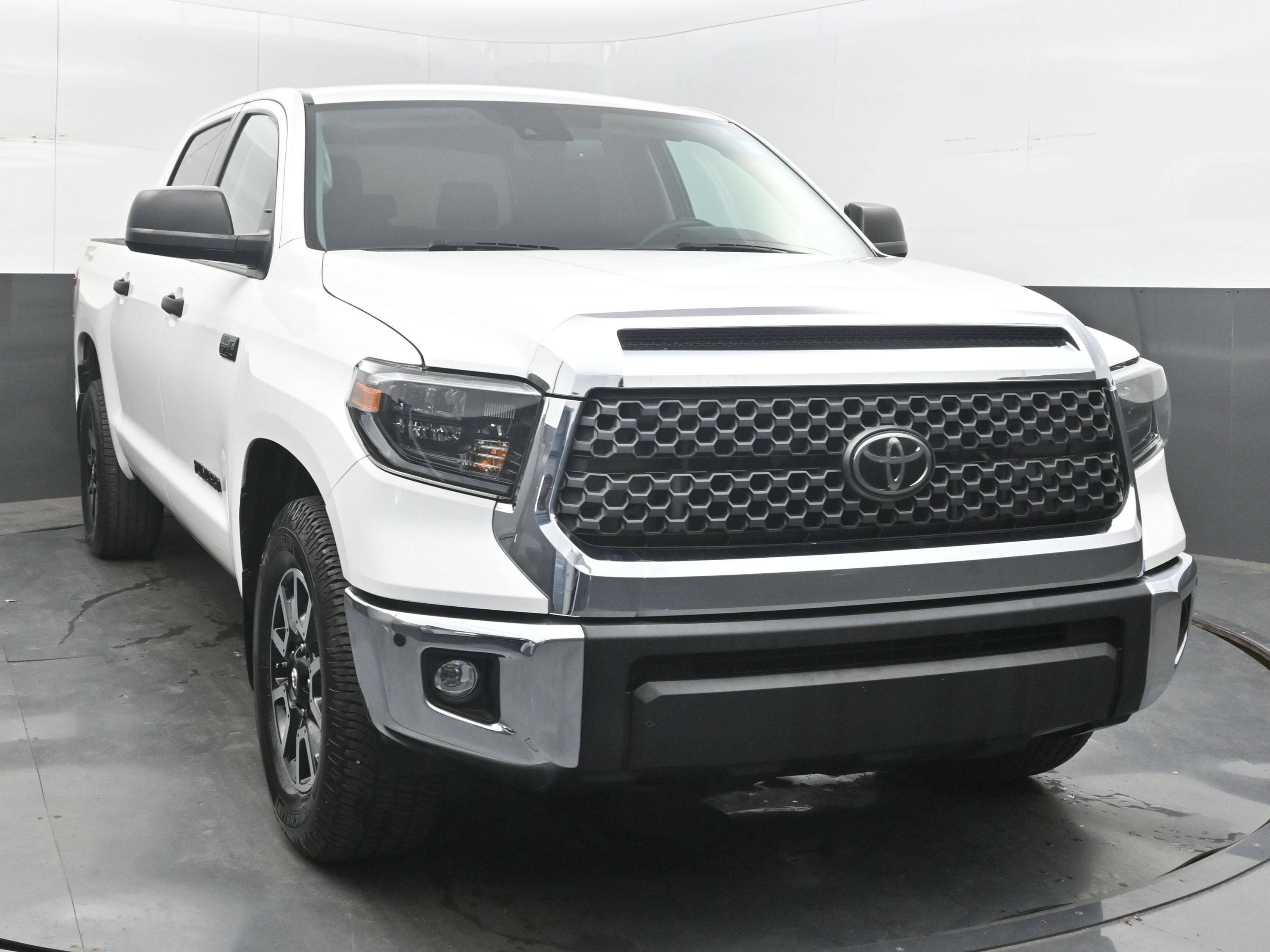 2021 Toyota Tundra 2WD SR5