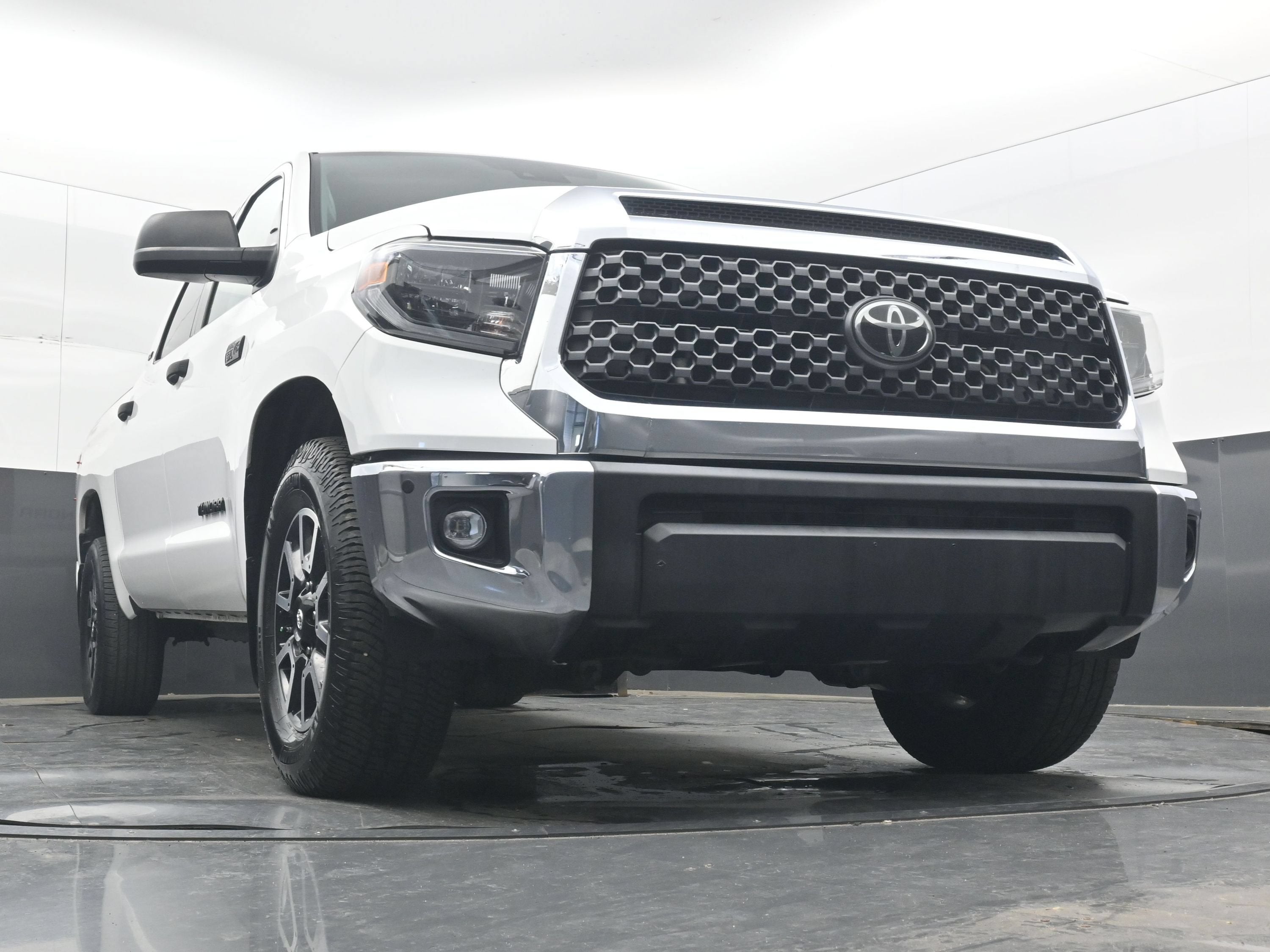 2021 Toyota Tundra 2WD SR5
