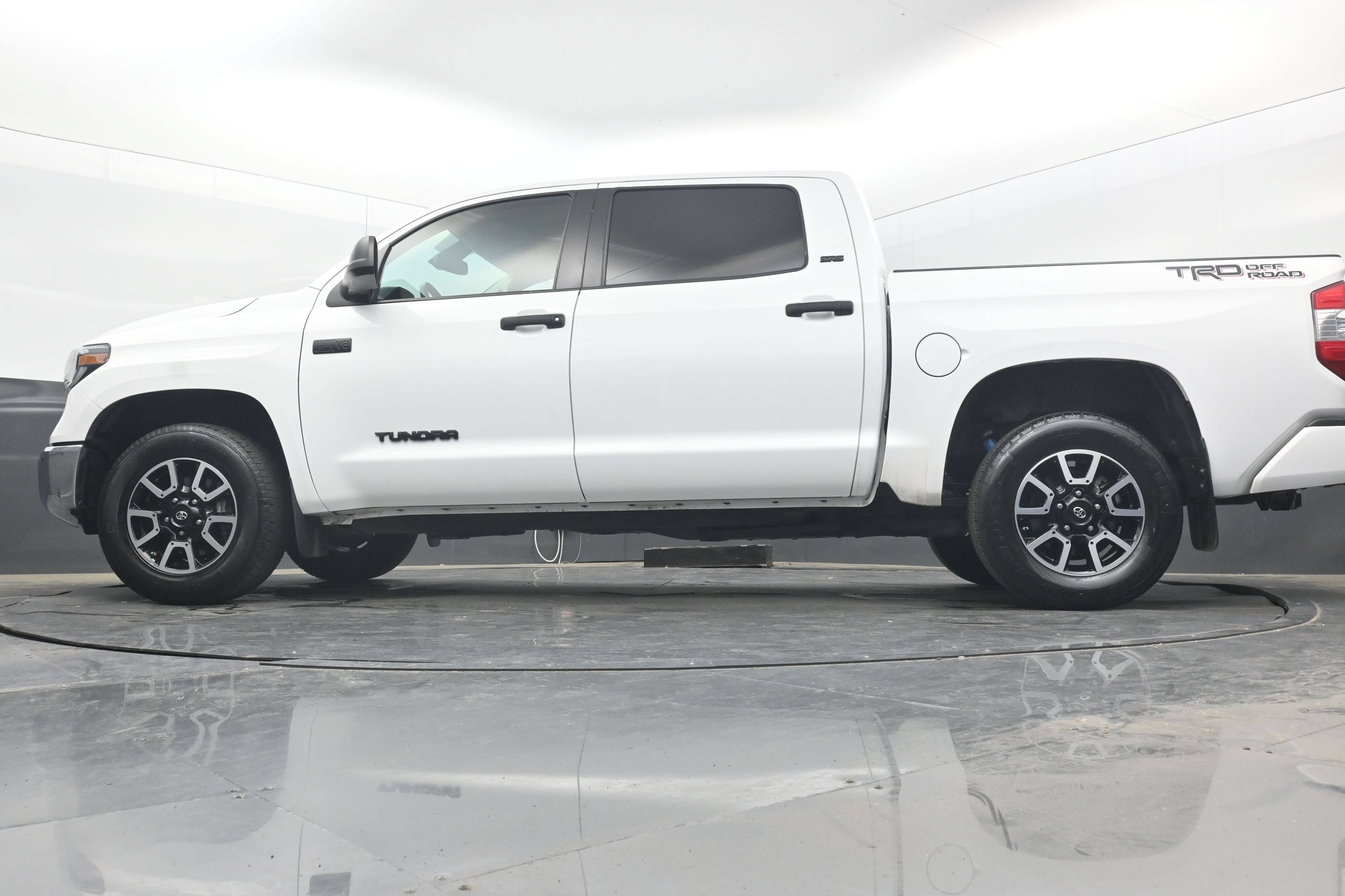 2021 Toyota Tundra 2WD SR5