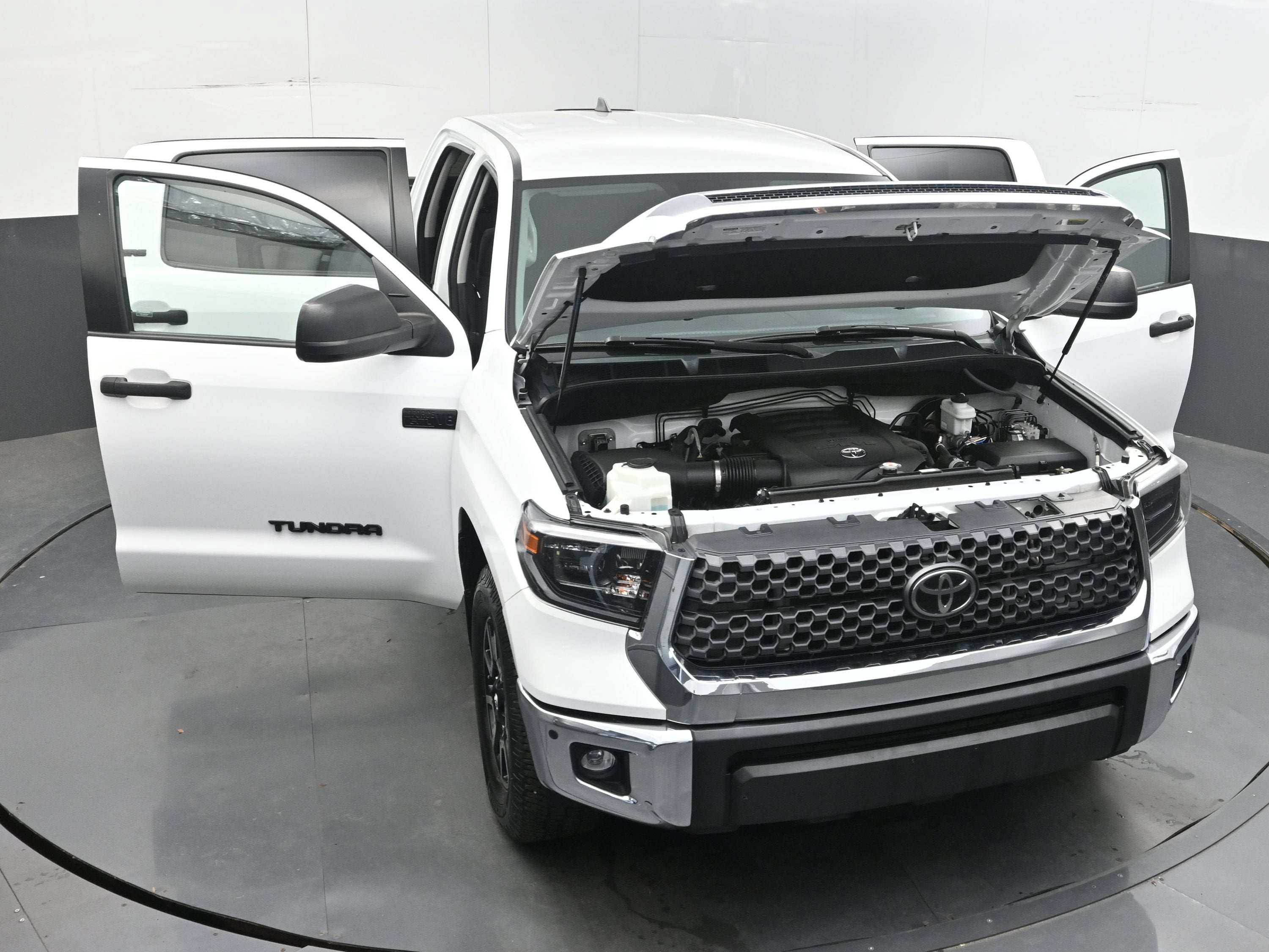 2021 Toyota Tundra 2WD SR5
