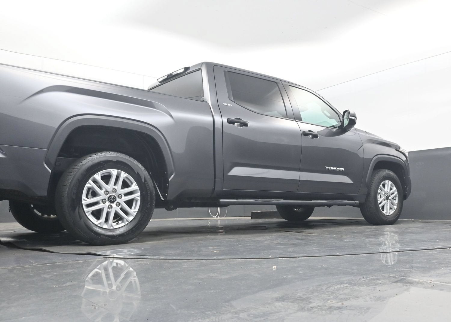 2022 Toyota Tundra 2WD SR5