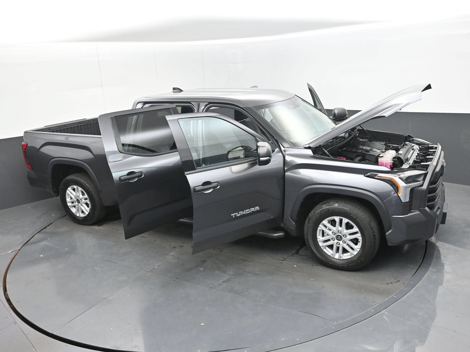 2022 Toyota Tundra 2WD SR5