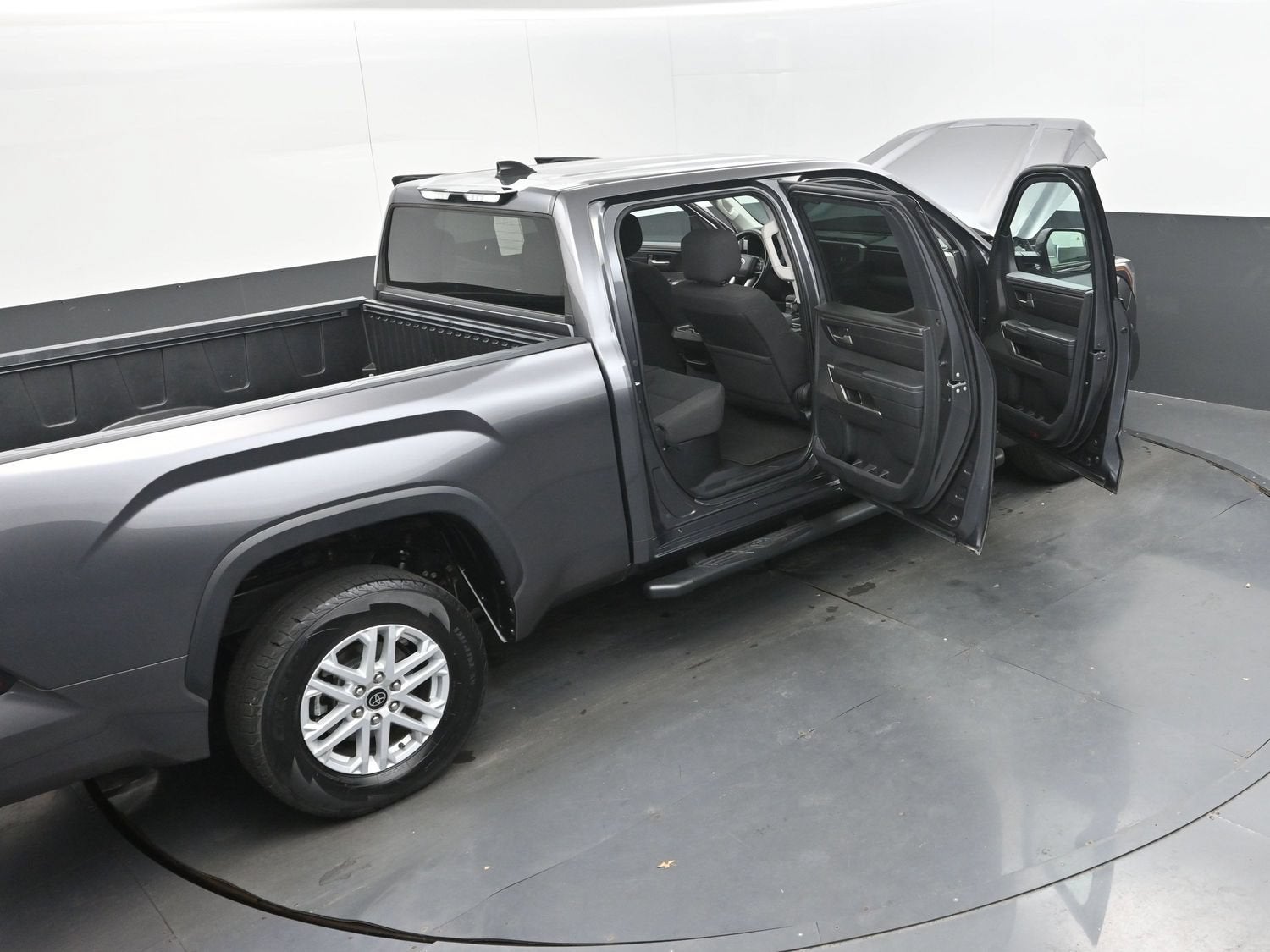 2022 Toyota Tundra 2WD SR5