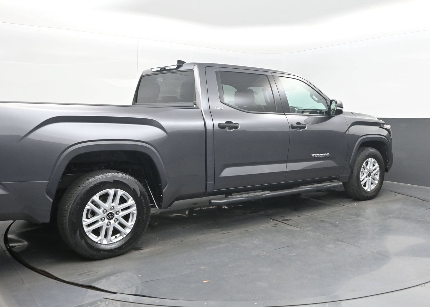 2022 Toyota Tundra 2WD SR5