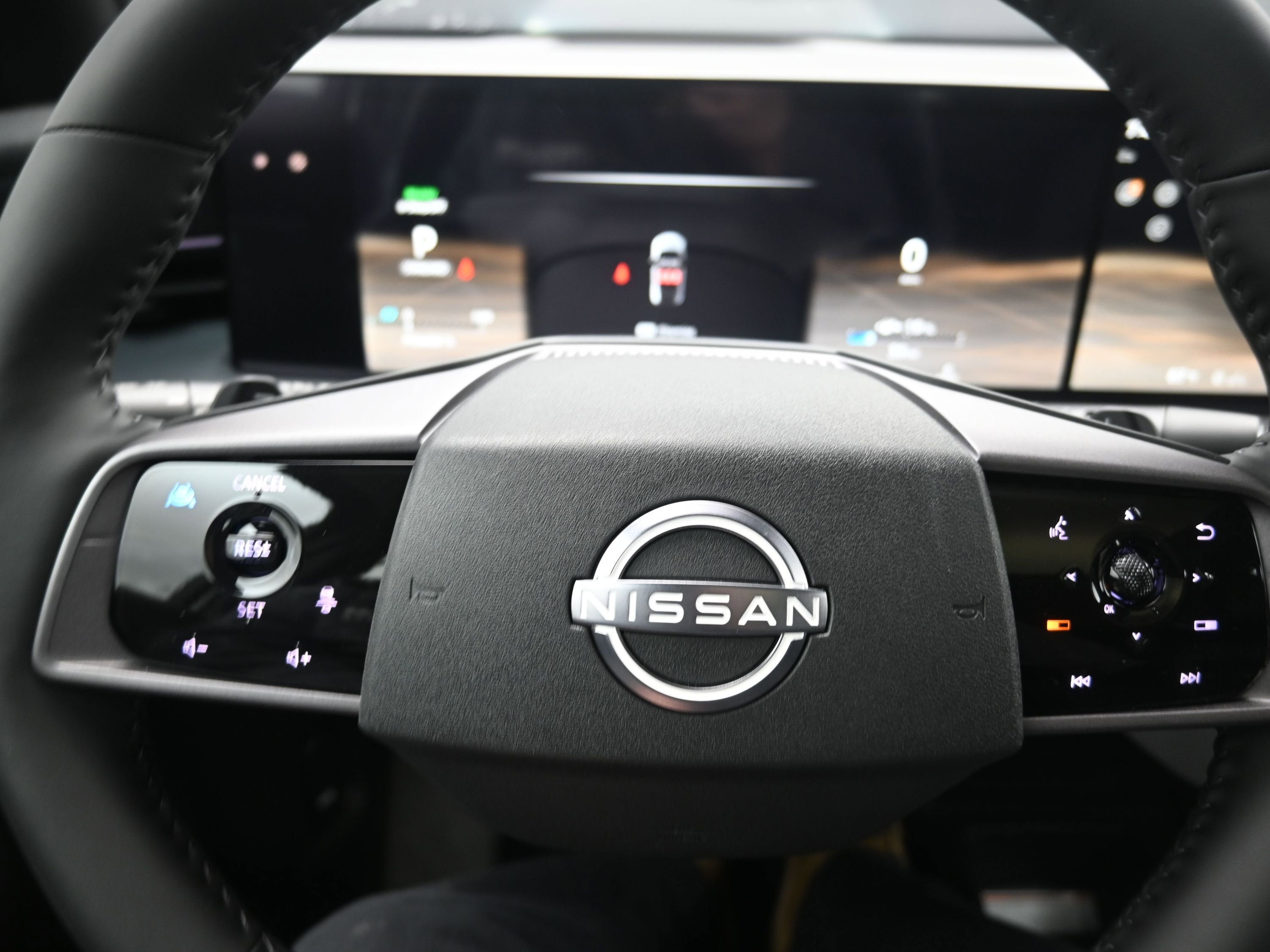 2026 Nissan LEAF PLATINUM+