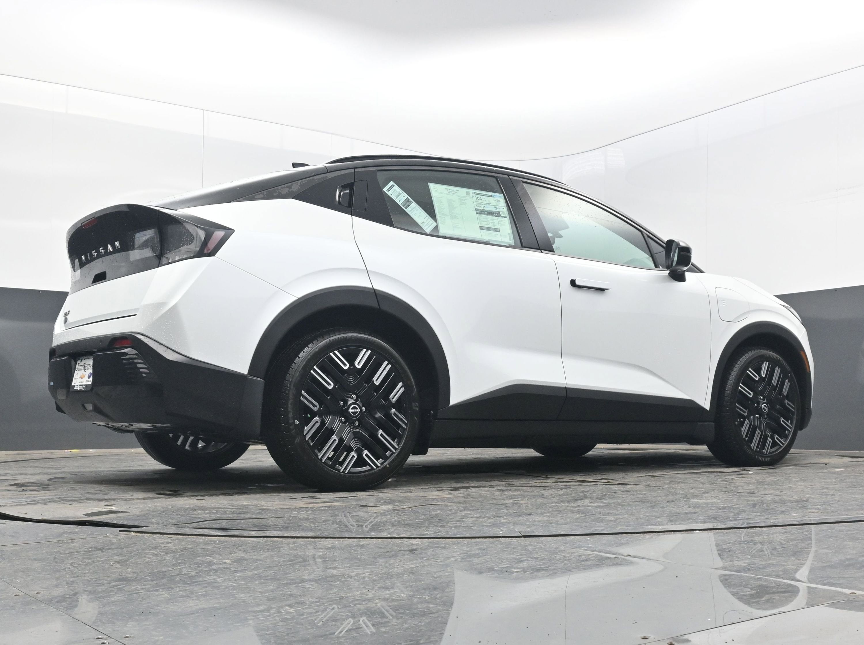 2026 Nissan LEAF PLATINUM+