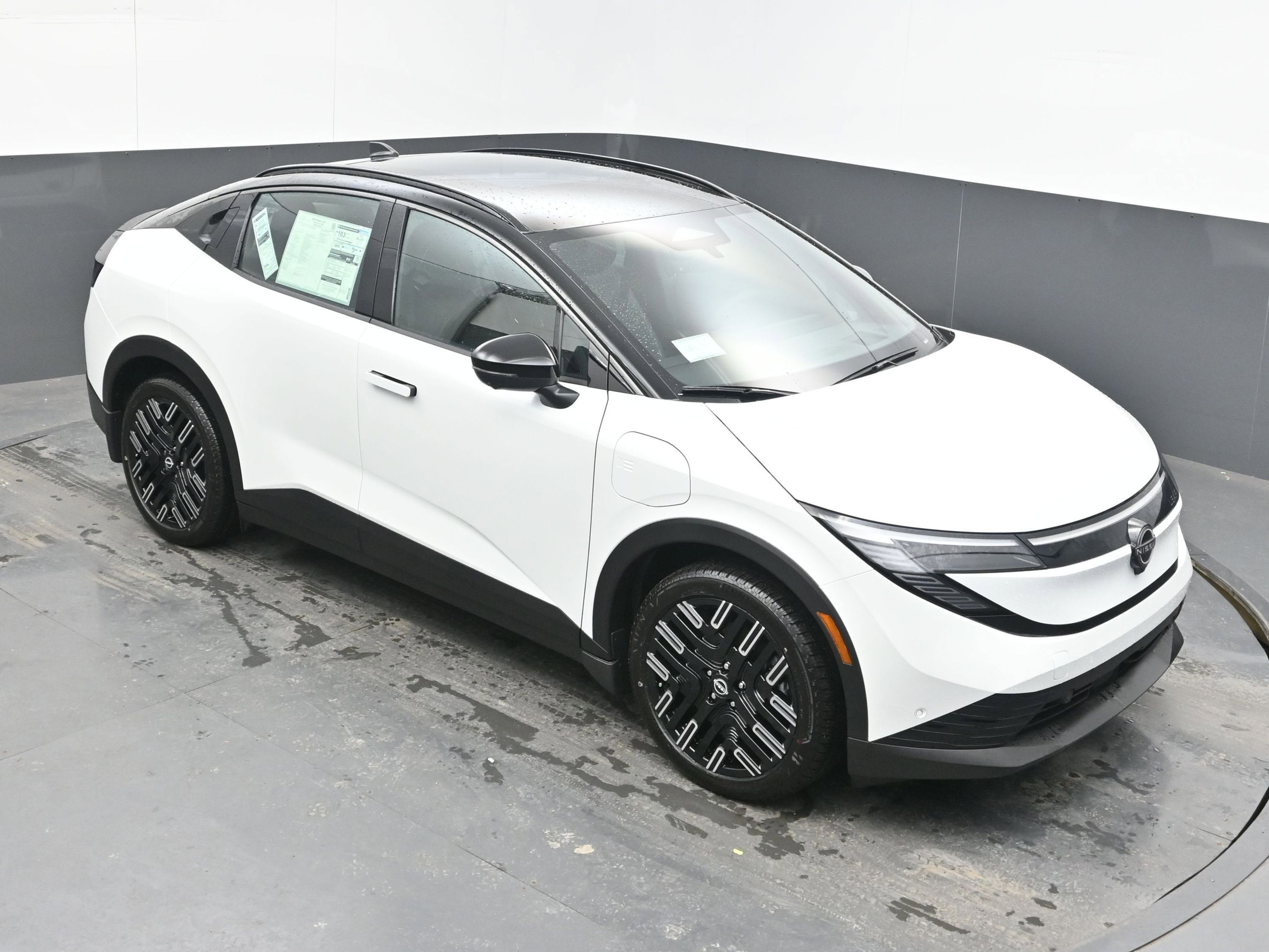 2026 Nissan LEAF PLATINUM+