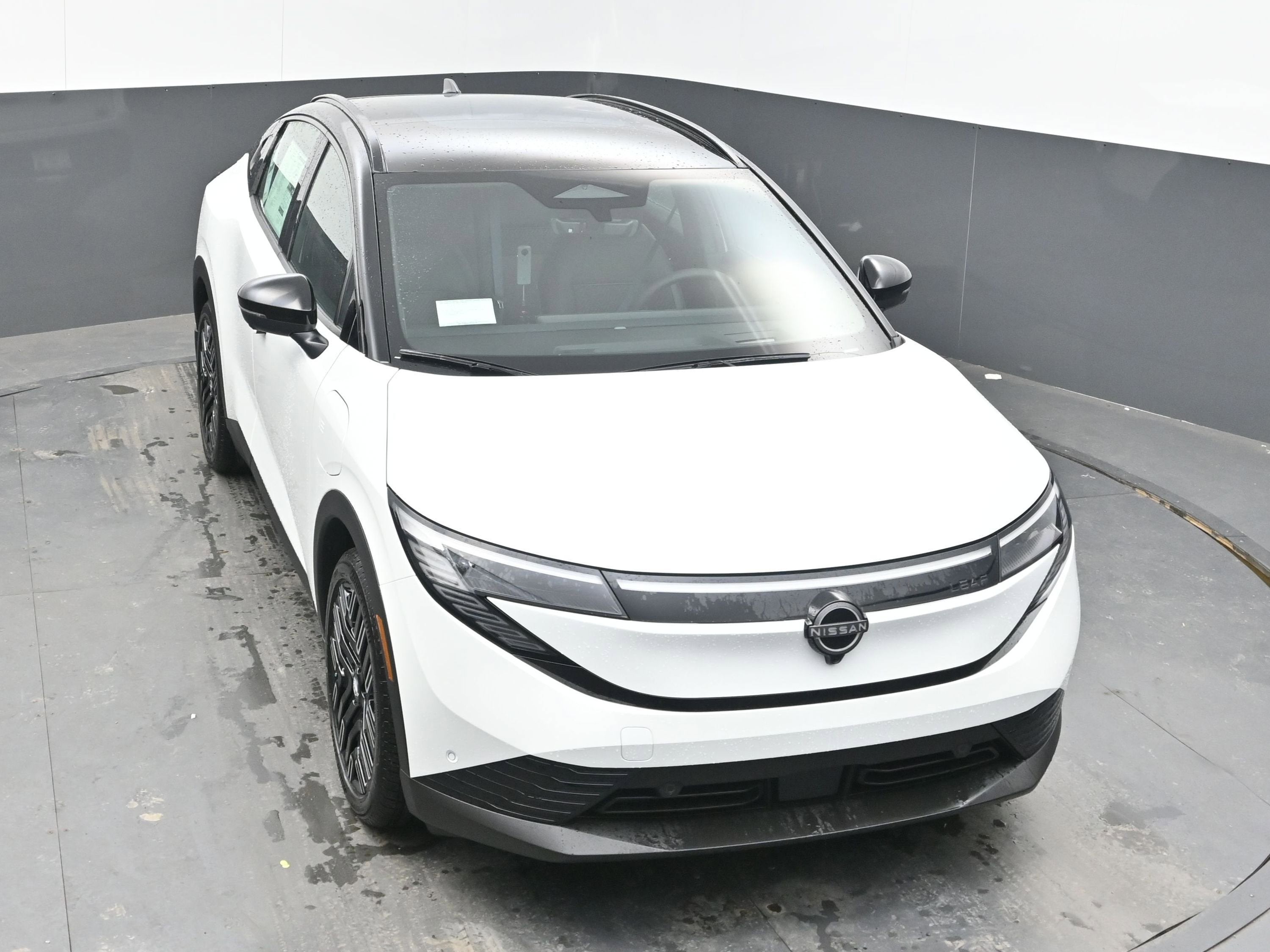 2026 Nissan LEAF PLATINUM+