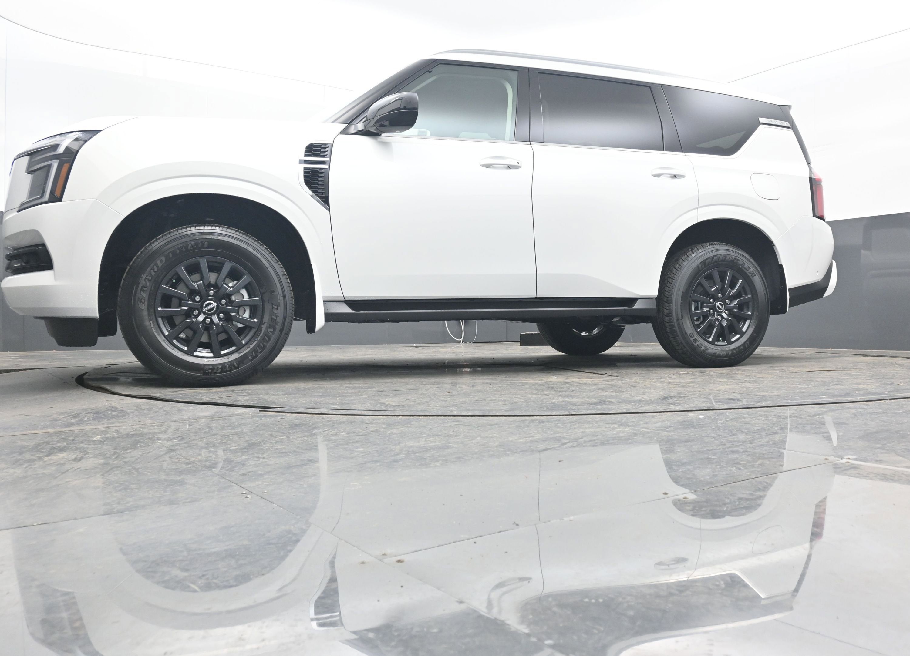 2026 Nissan ARMADA SV