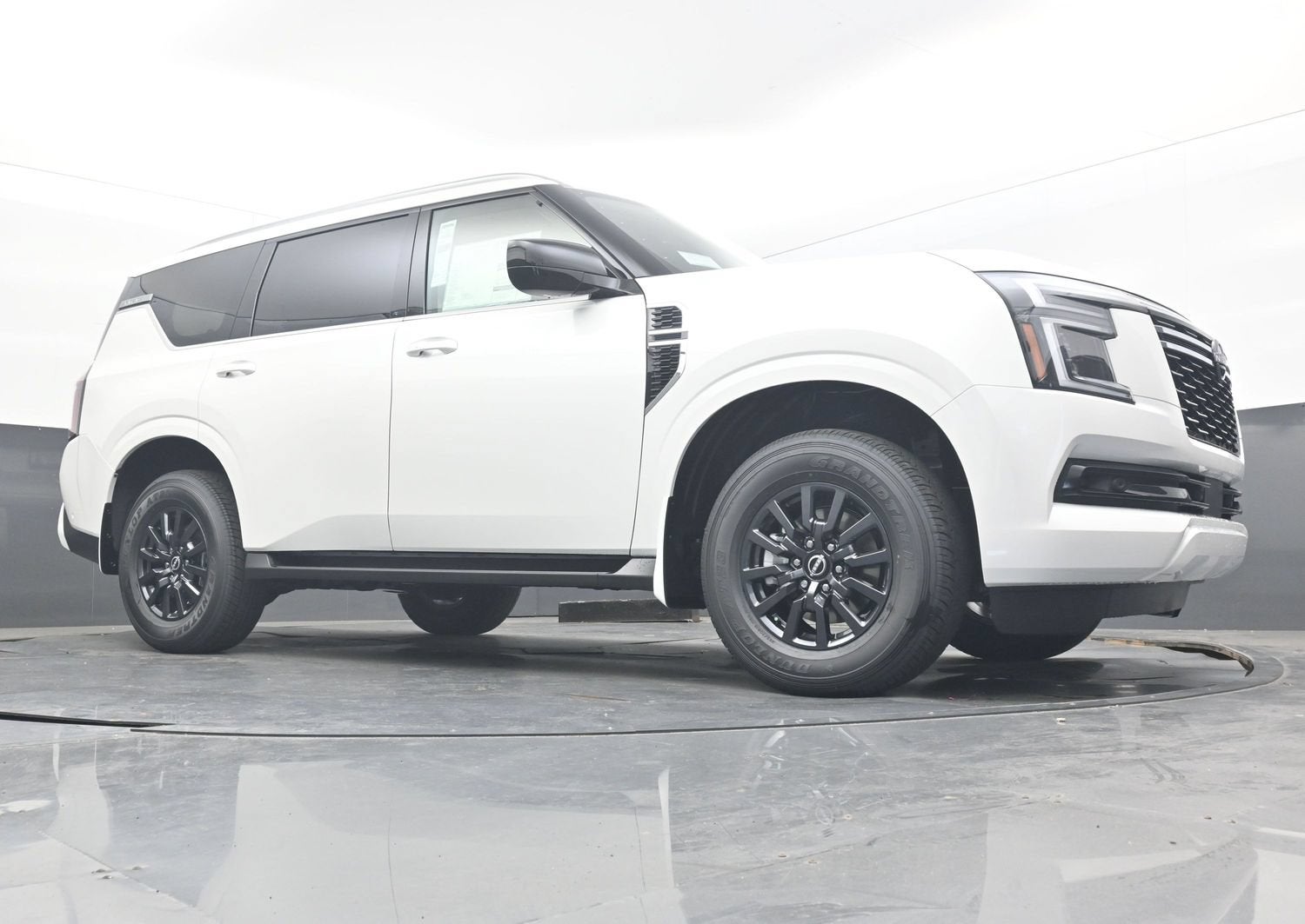 2026 Nissan ARMADA SV