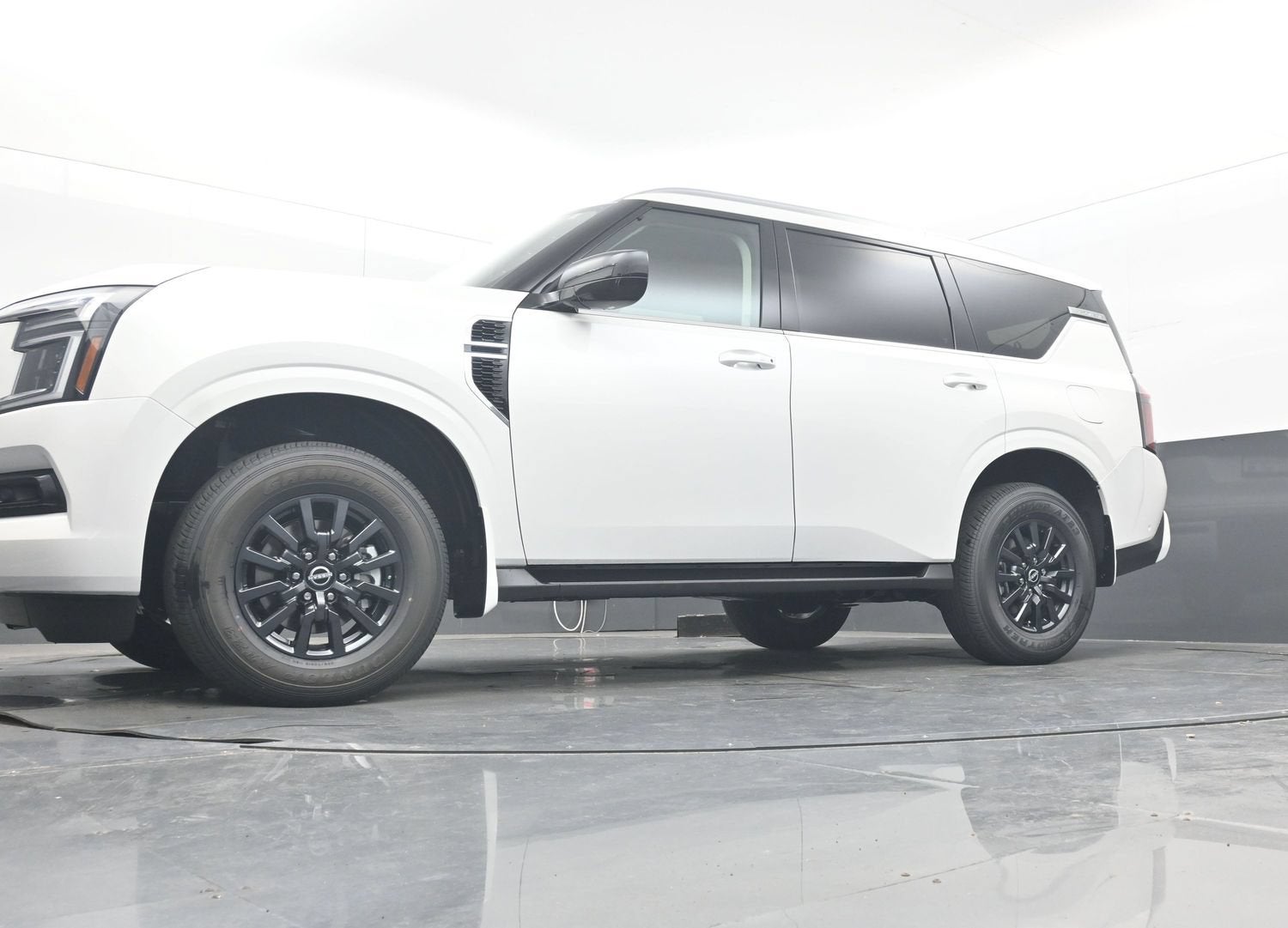 2026 Nissan ARMADA SV