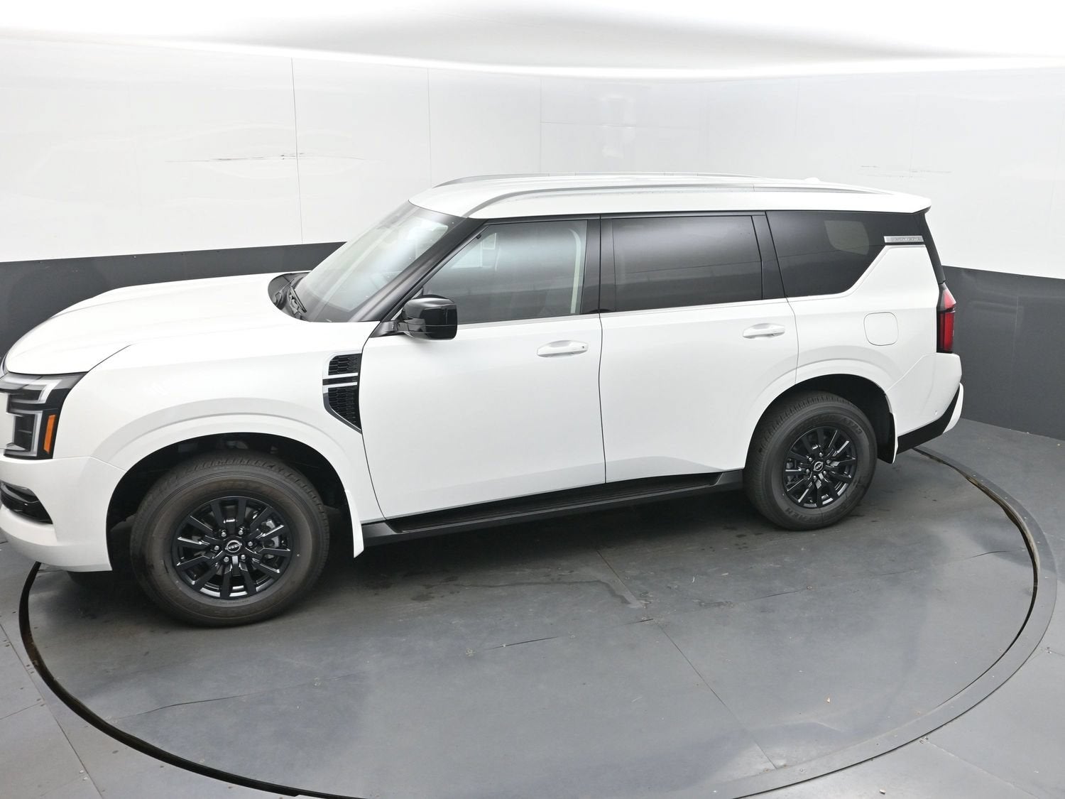 2026 Nissan ARMADA SV