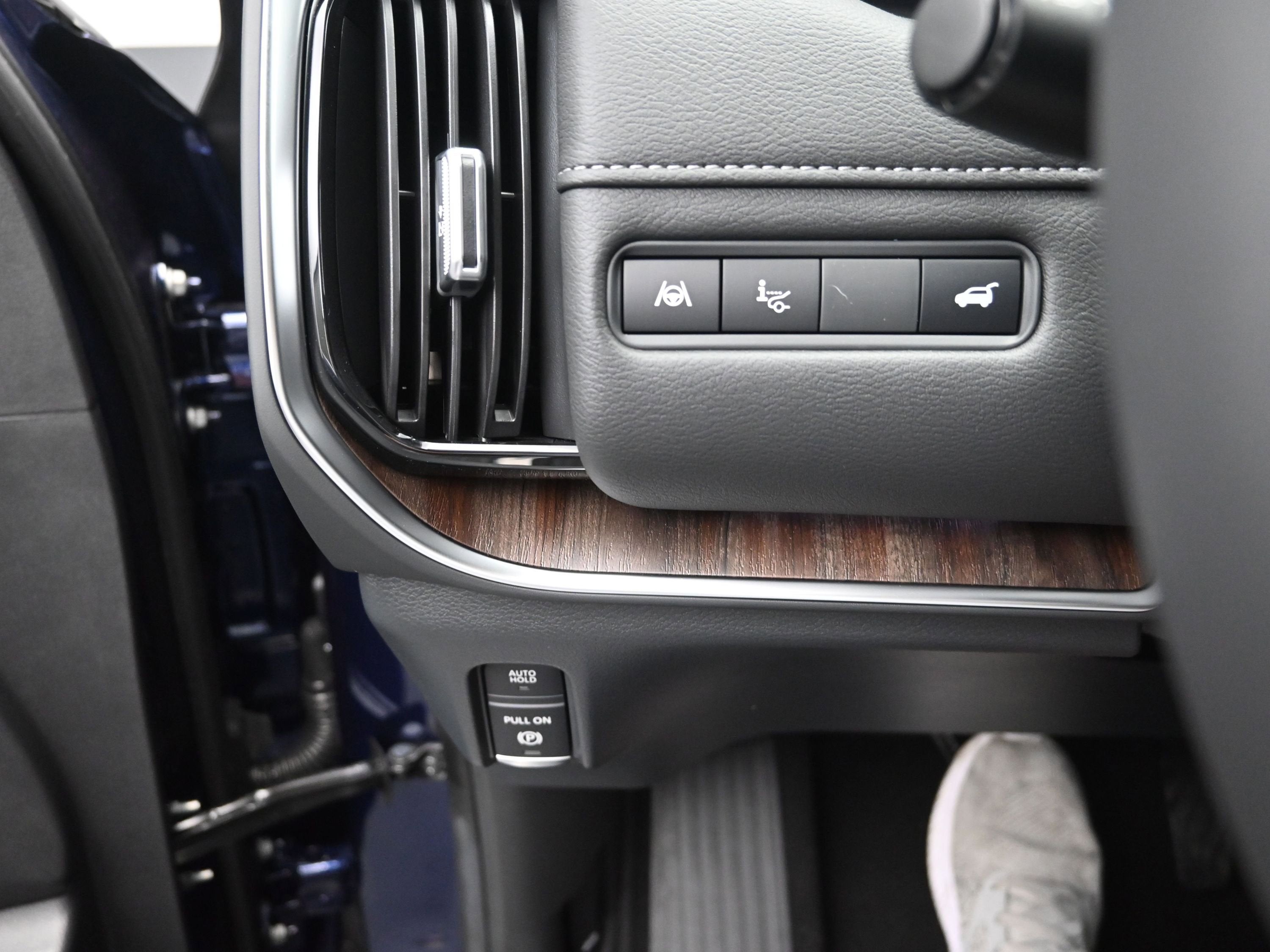 2025 Nissan ARMADA Platinum Reserve