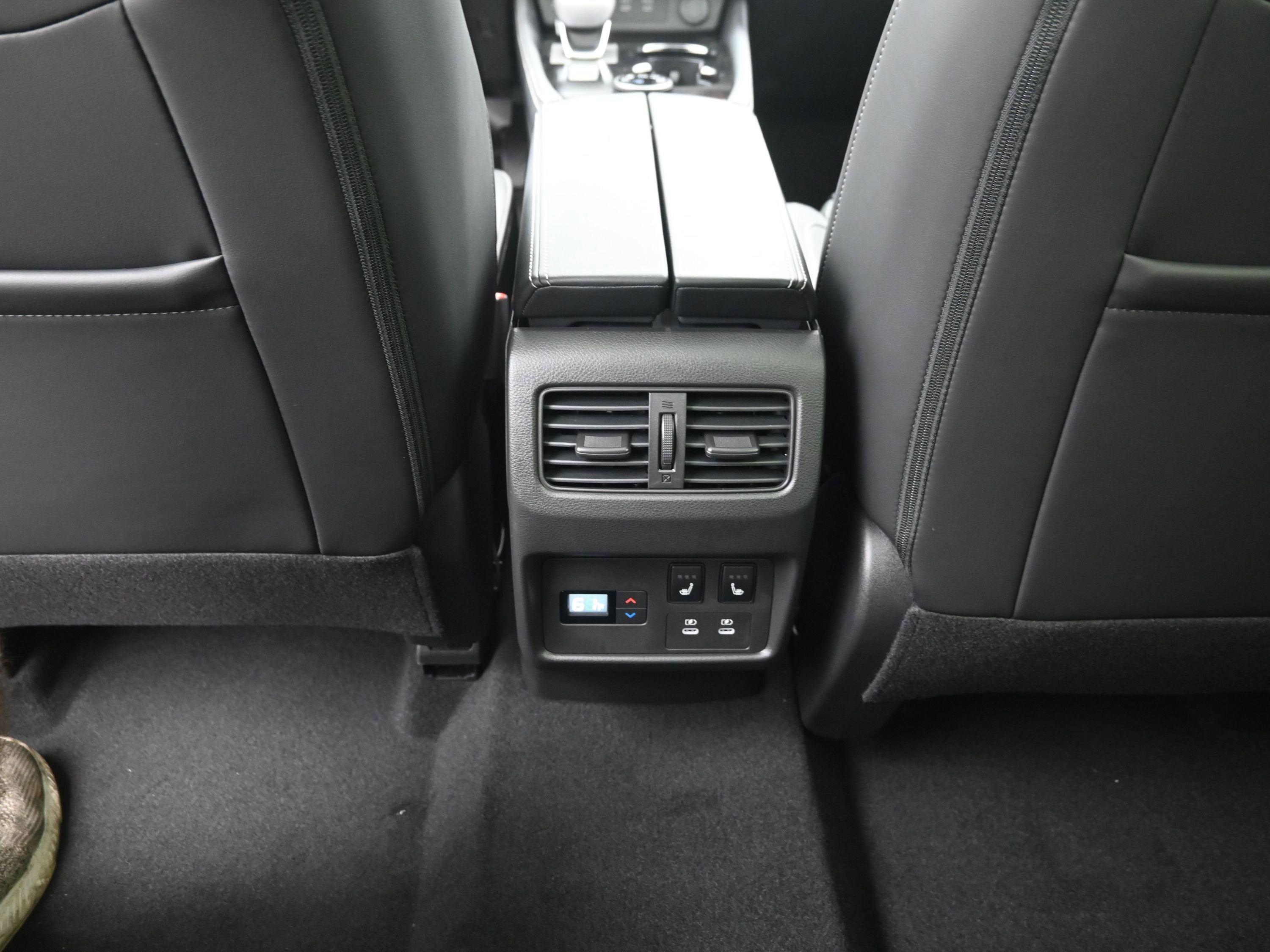 2026 Nissan ROGUE Platinum PREMIUM