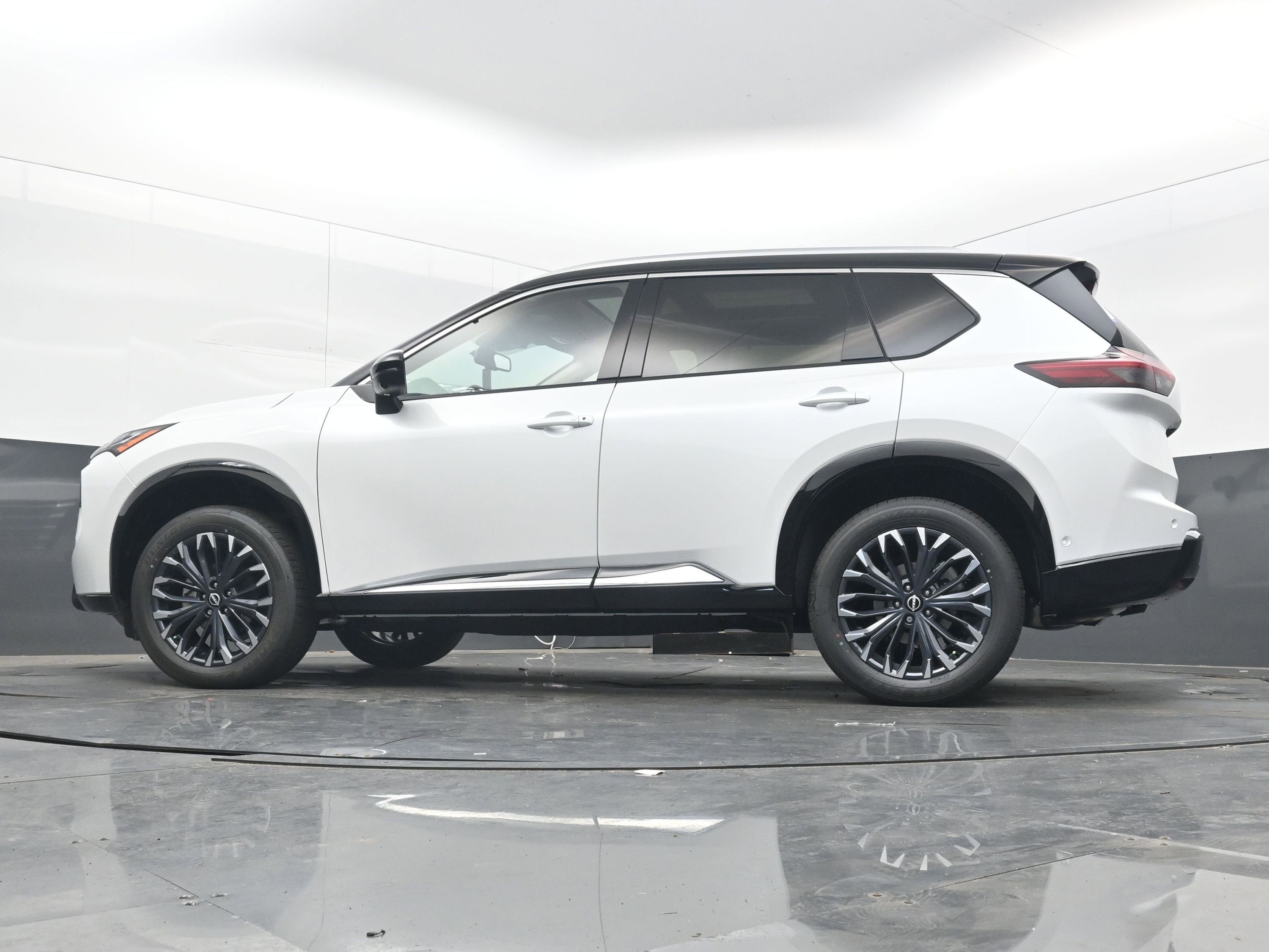 2026 Nissan ROGUE Platinum PREMIUM