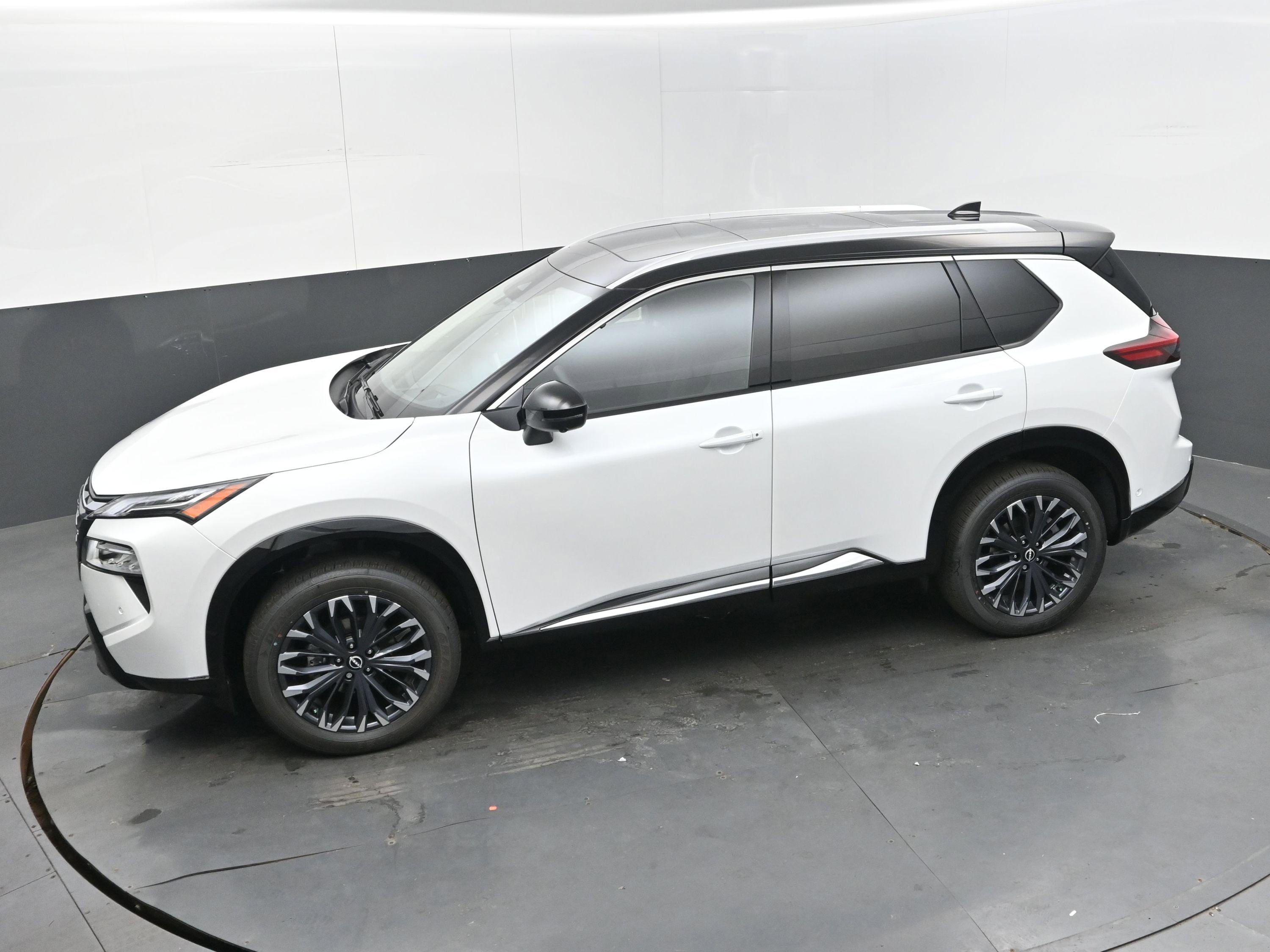 2026 Nissan ROGUE Platinum PREMIUM