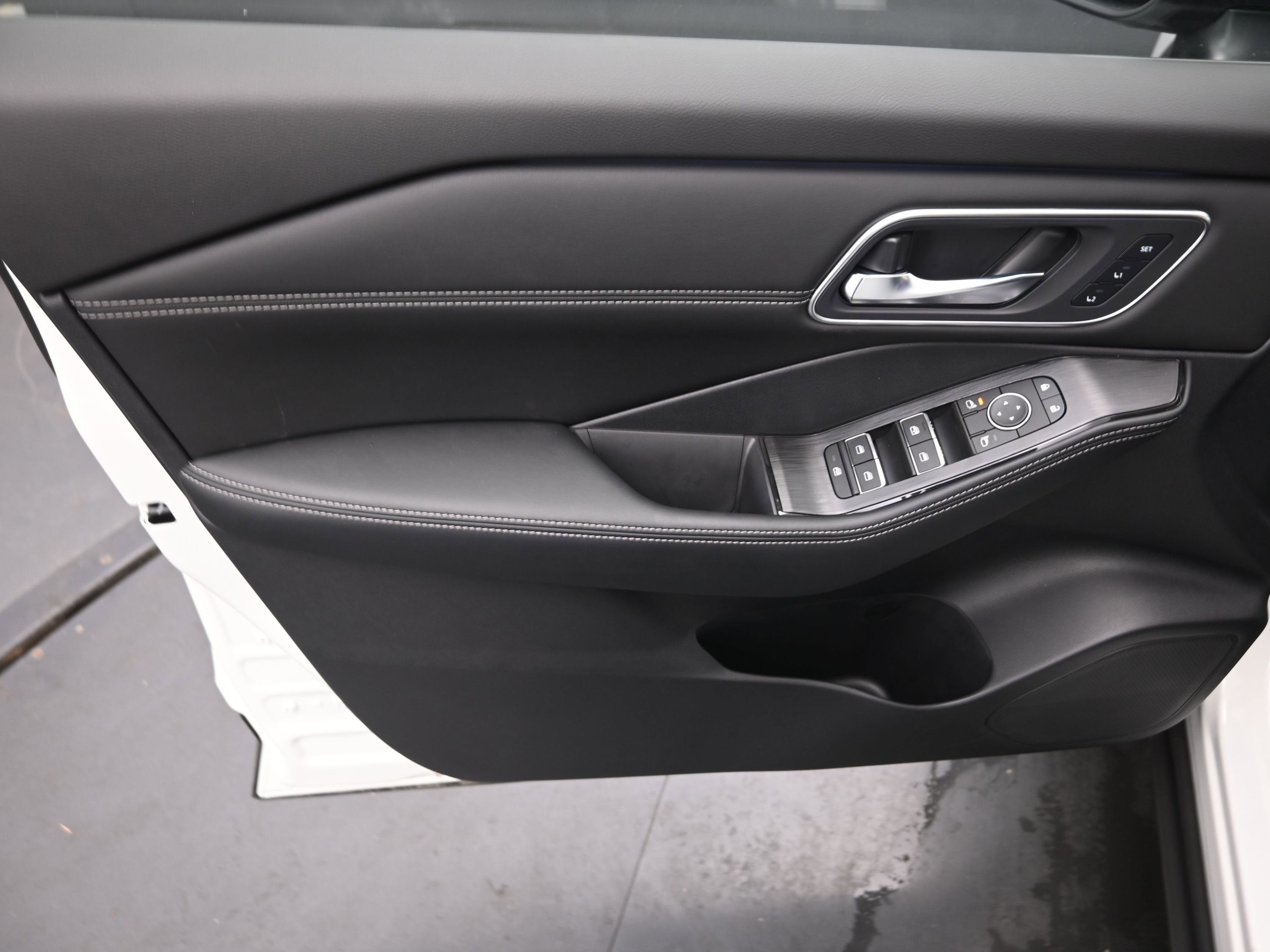 2026 Nissan ROGUE Platinum PREMIUM