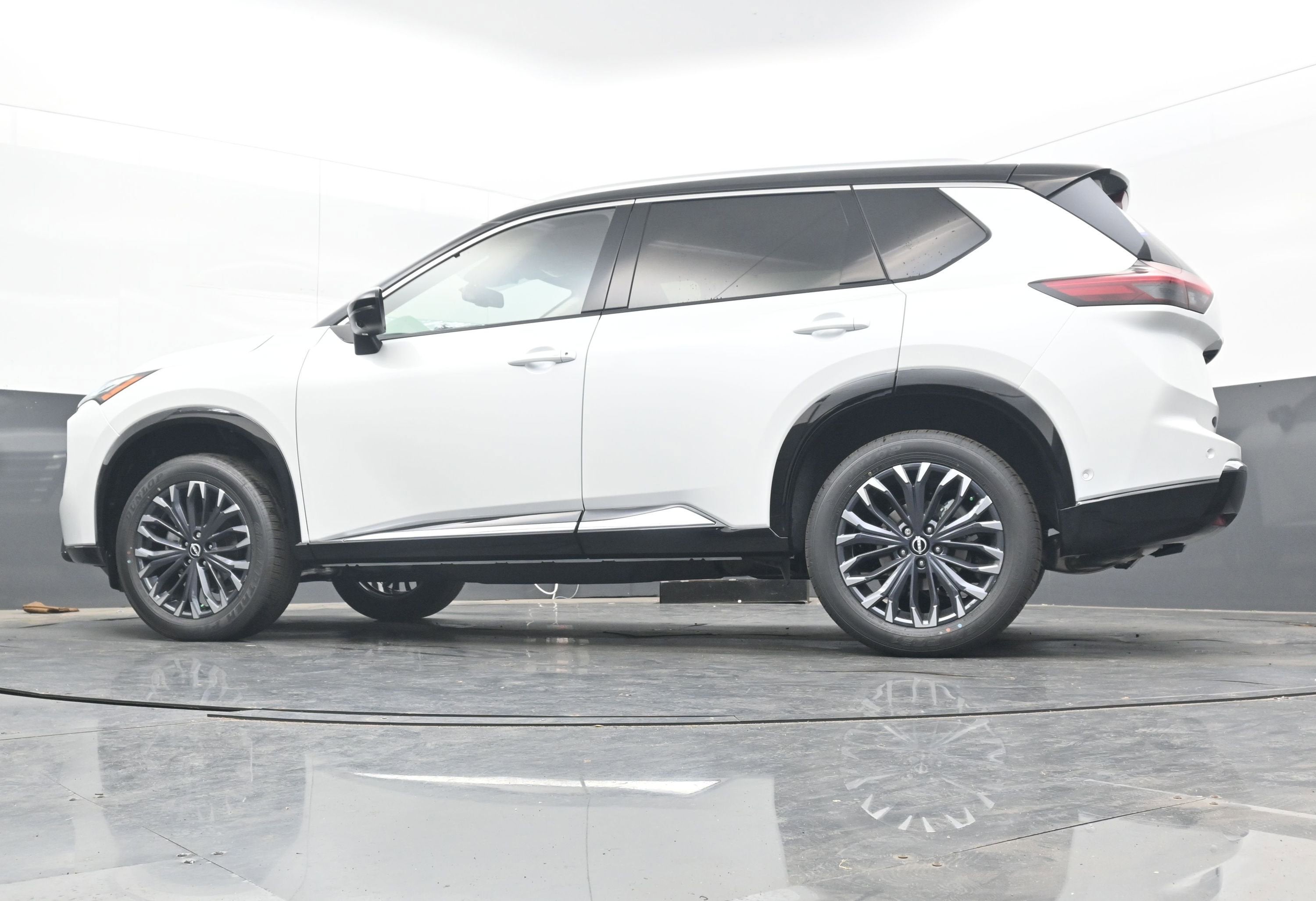 2026 Nissan ROGUE Platinum PREMIUM